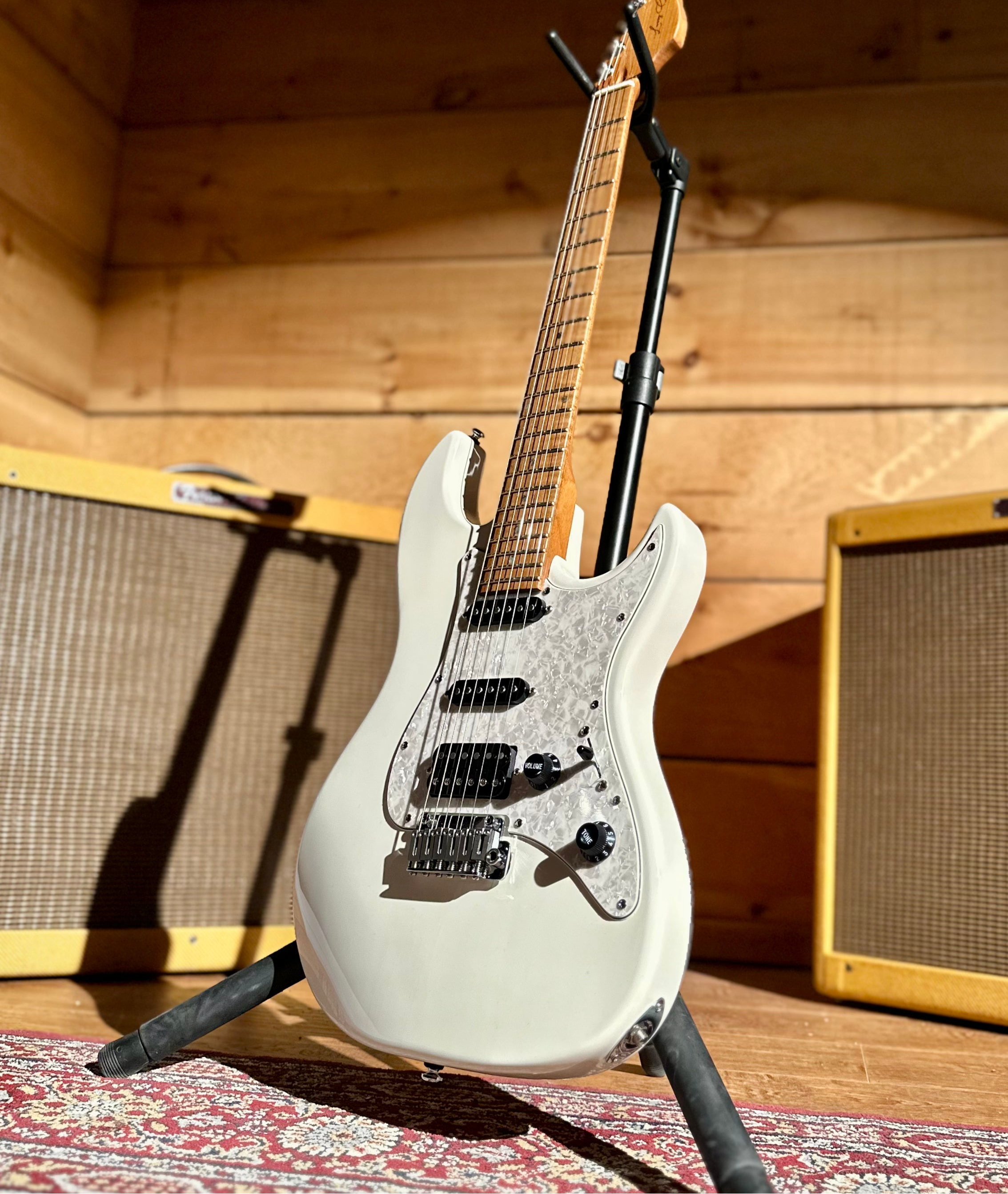 Sire - Larry Carlton Guitar Collection