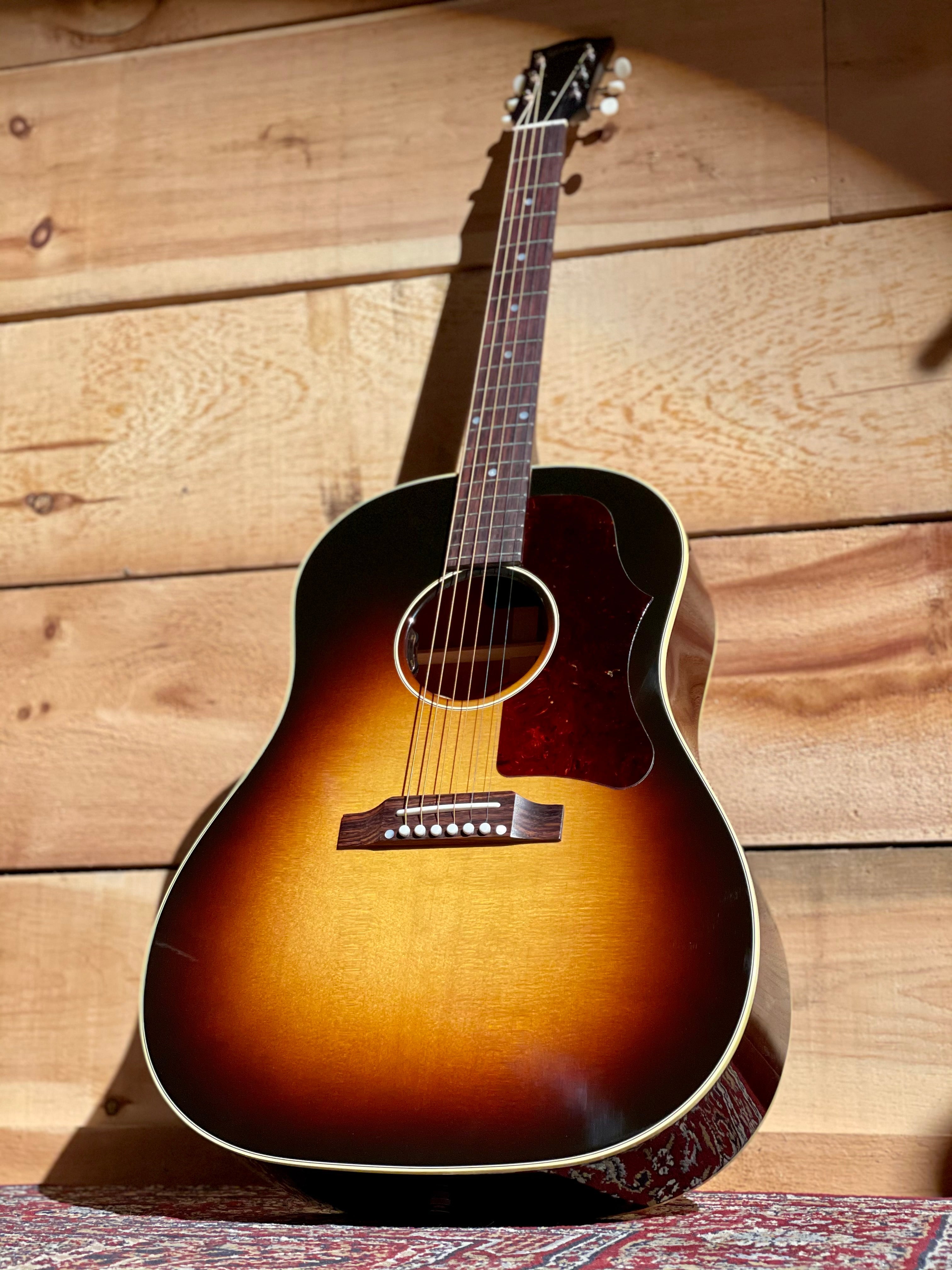 Gibson Acoustic Collection