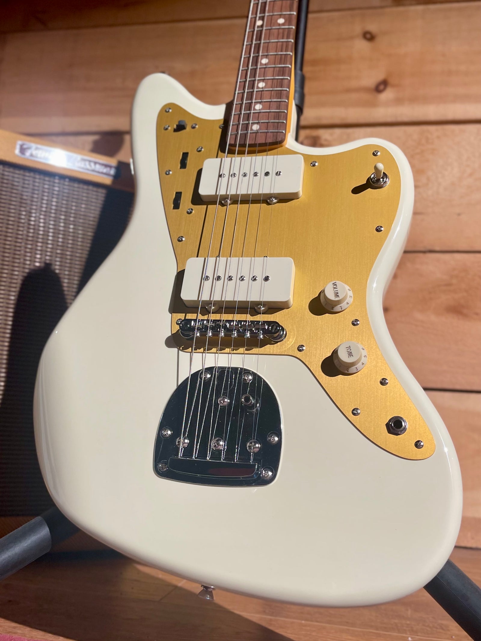 Squier J Mascis Jazzmaster, Vintage White
