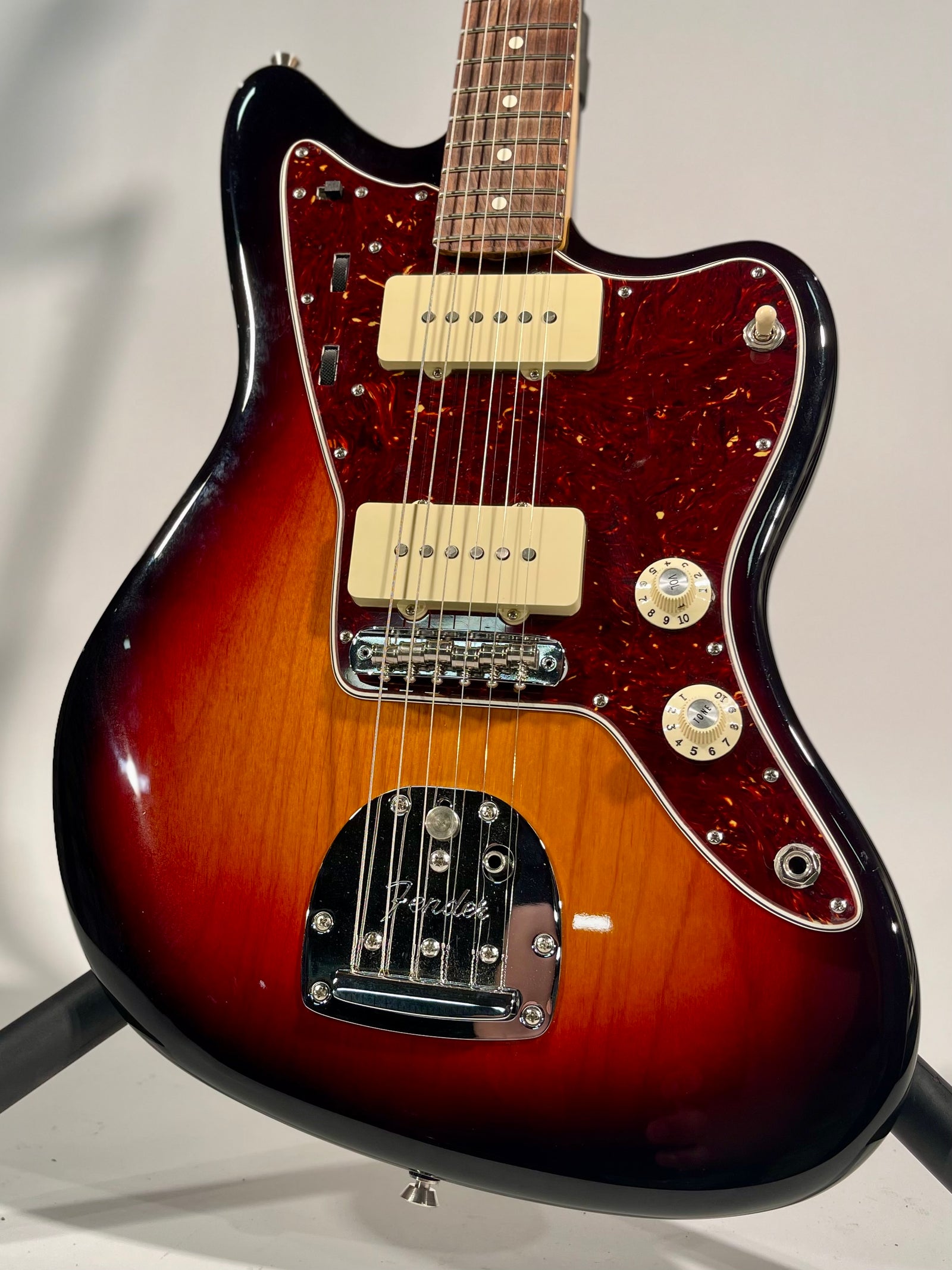 Fender American Professional II Jazzmaster, 3-Colour Sunburst (Floor Model)