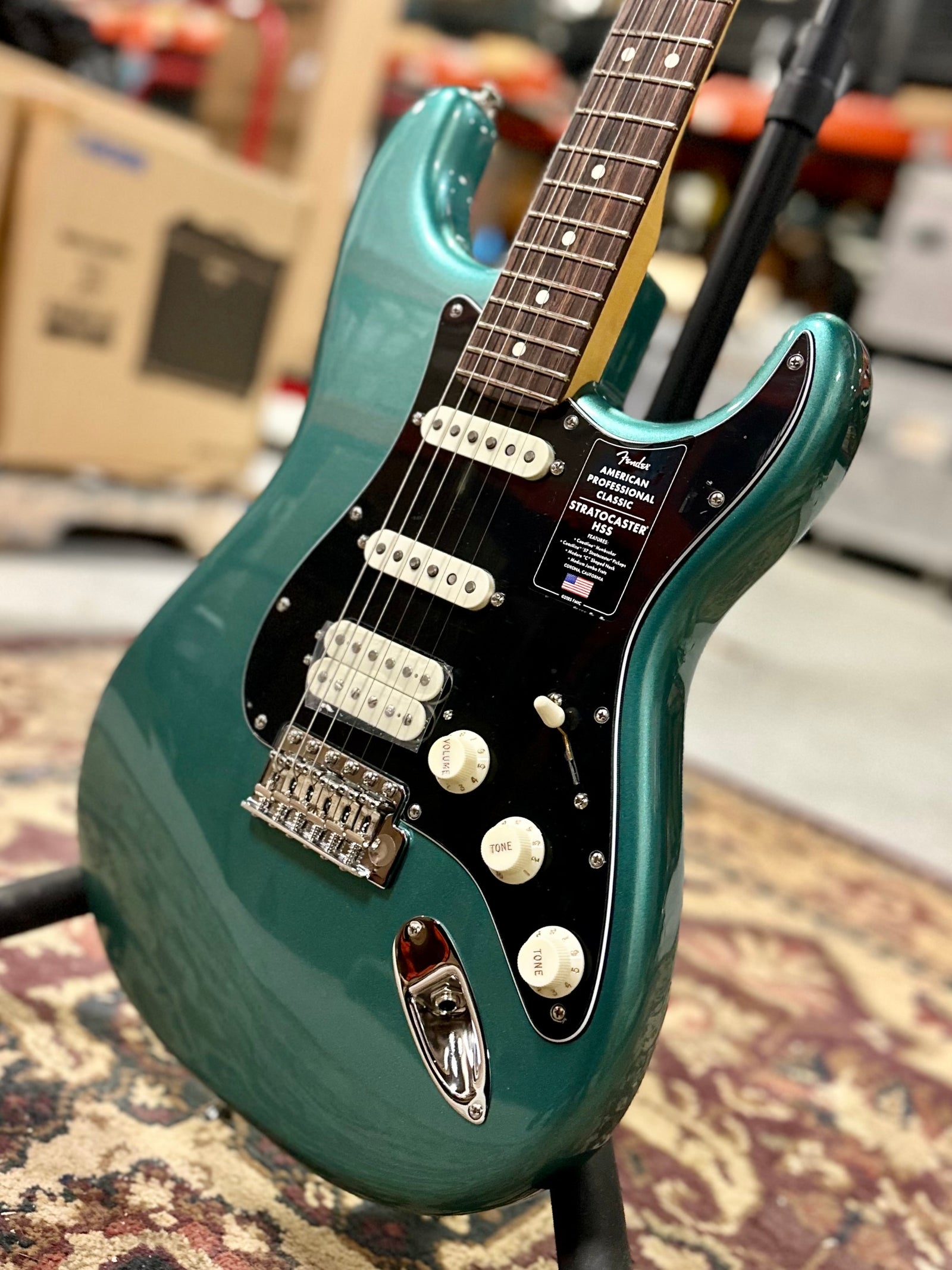 Fender American Professional Classic Stratocaster, Faded Sherwood Green Metallic