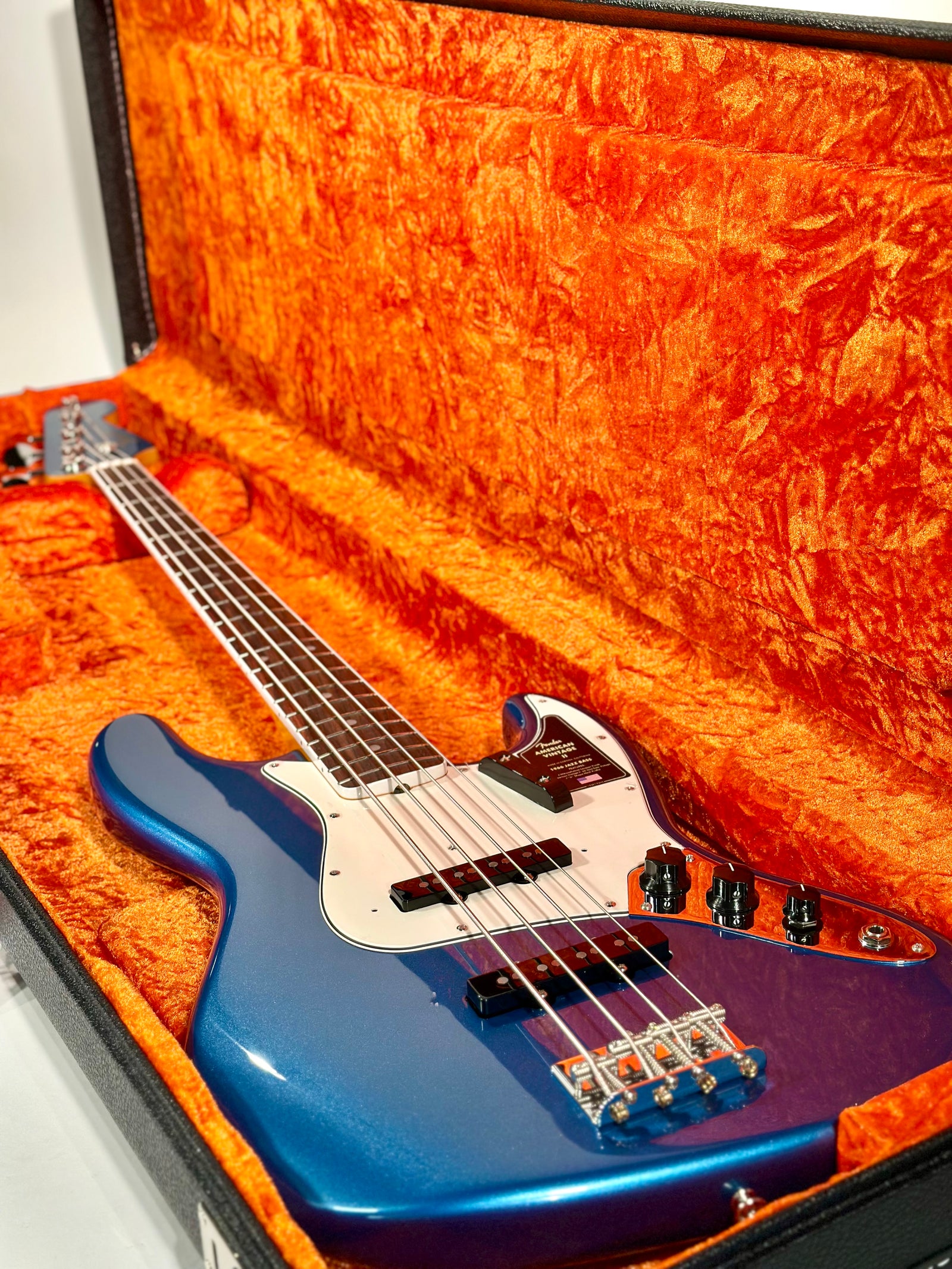 Fender American Vintage II 1966 Jazz Bass, Lake Placid Blue