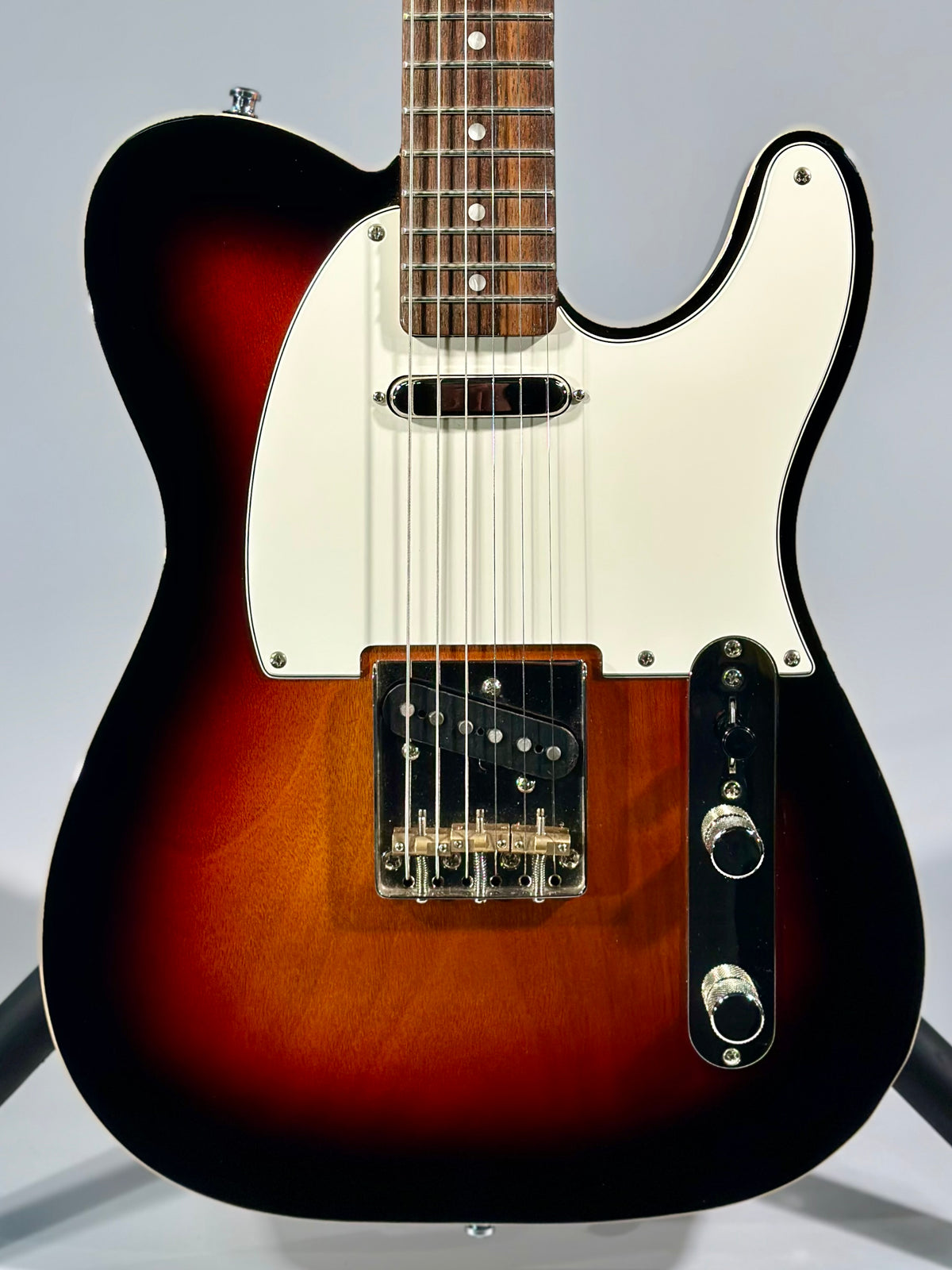 Squier  Classic Vibe '60s Telecaster, 3-Color Sunburst (Trade In)