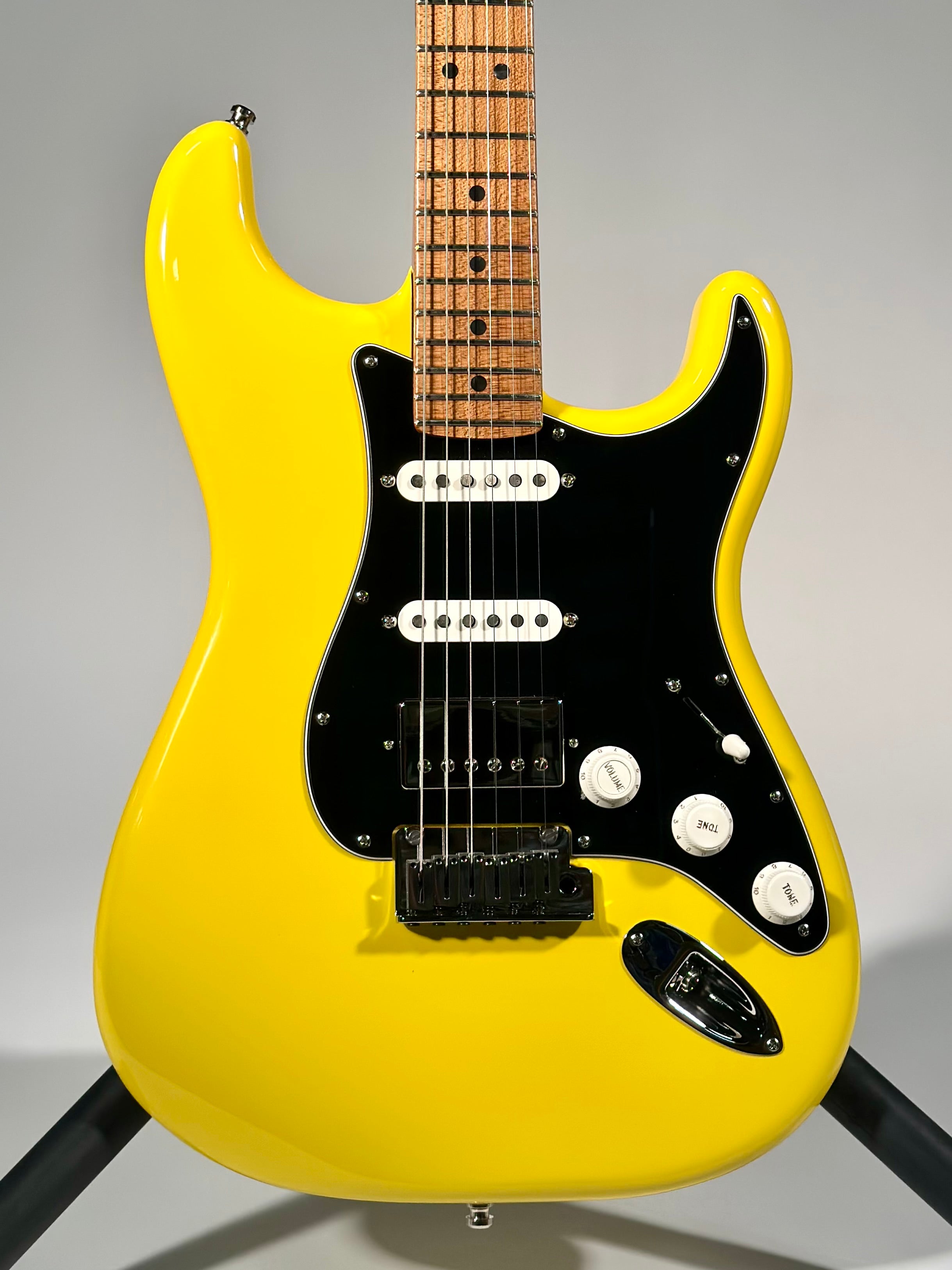 Fender Limited Edition HSS American Ultra II Stratocaster, Graffiti Yellow