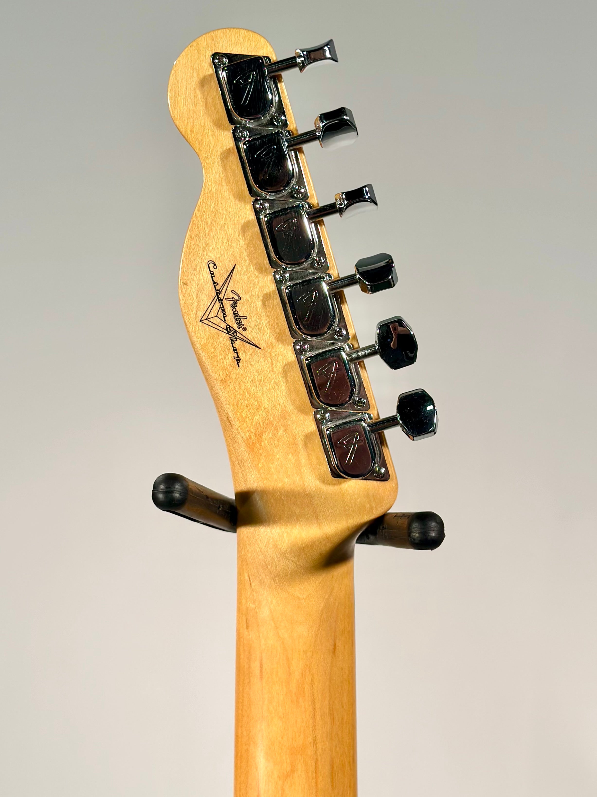 Fender Custom Shop 1968 Telecaster Closet Classic, Super Aged Daphne Blue
