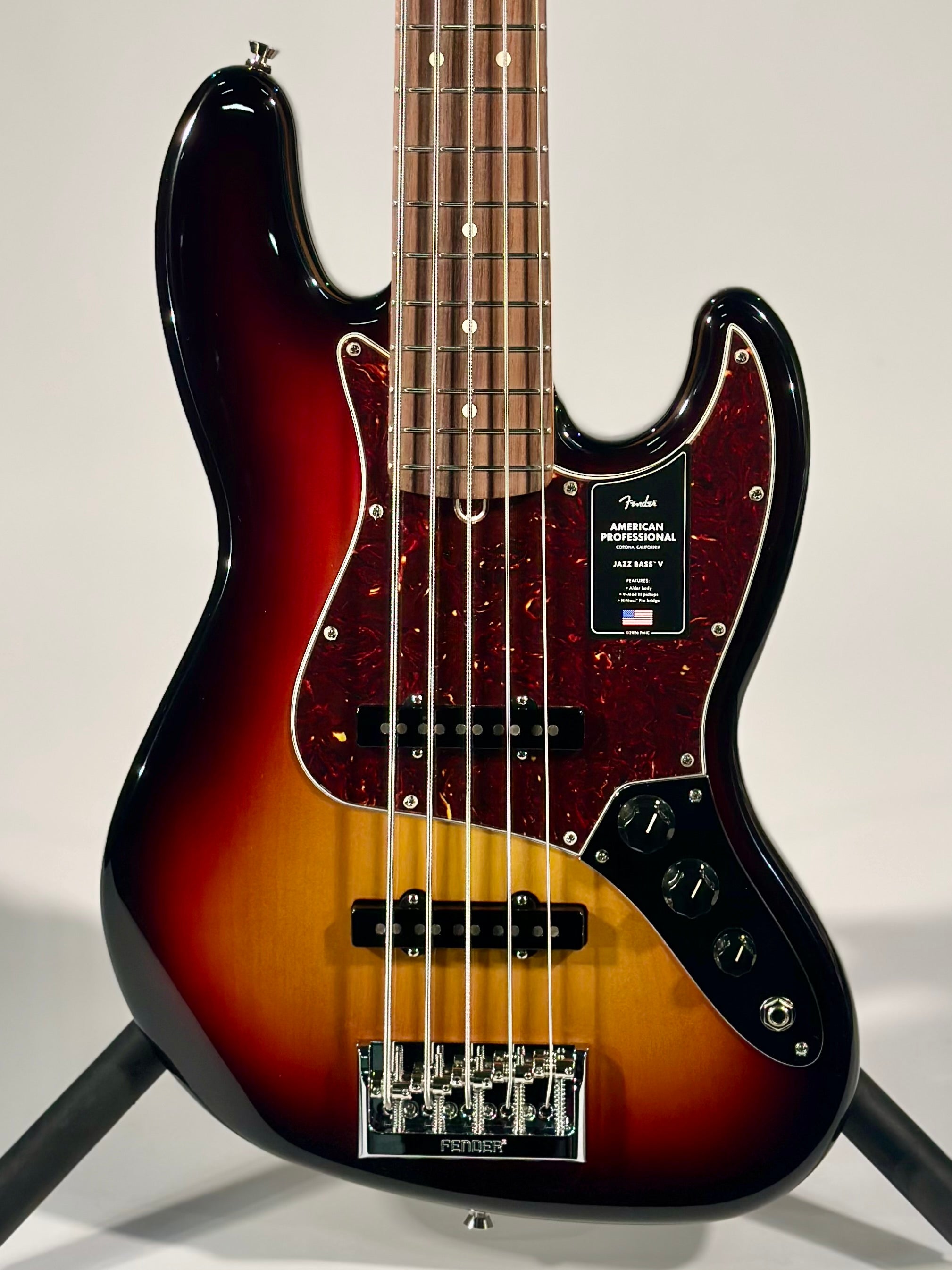 Fender American Professional Jazz Bass V, 3-Color Sunburst