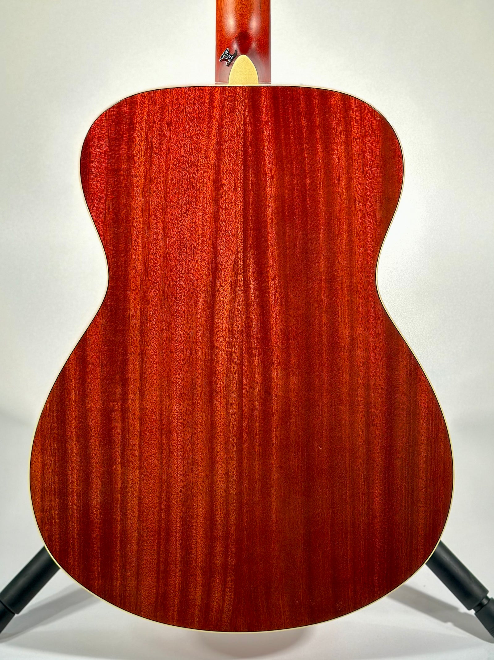 Yamaha FS-820, Autumn Burst with Hardshell Case (Trade in)