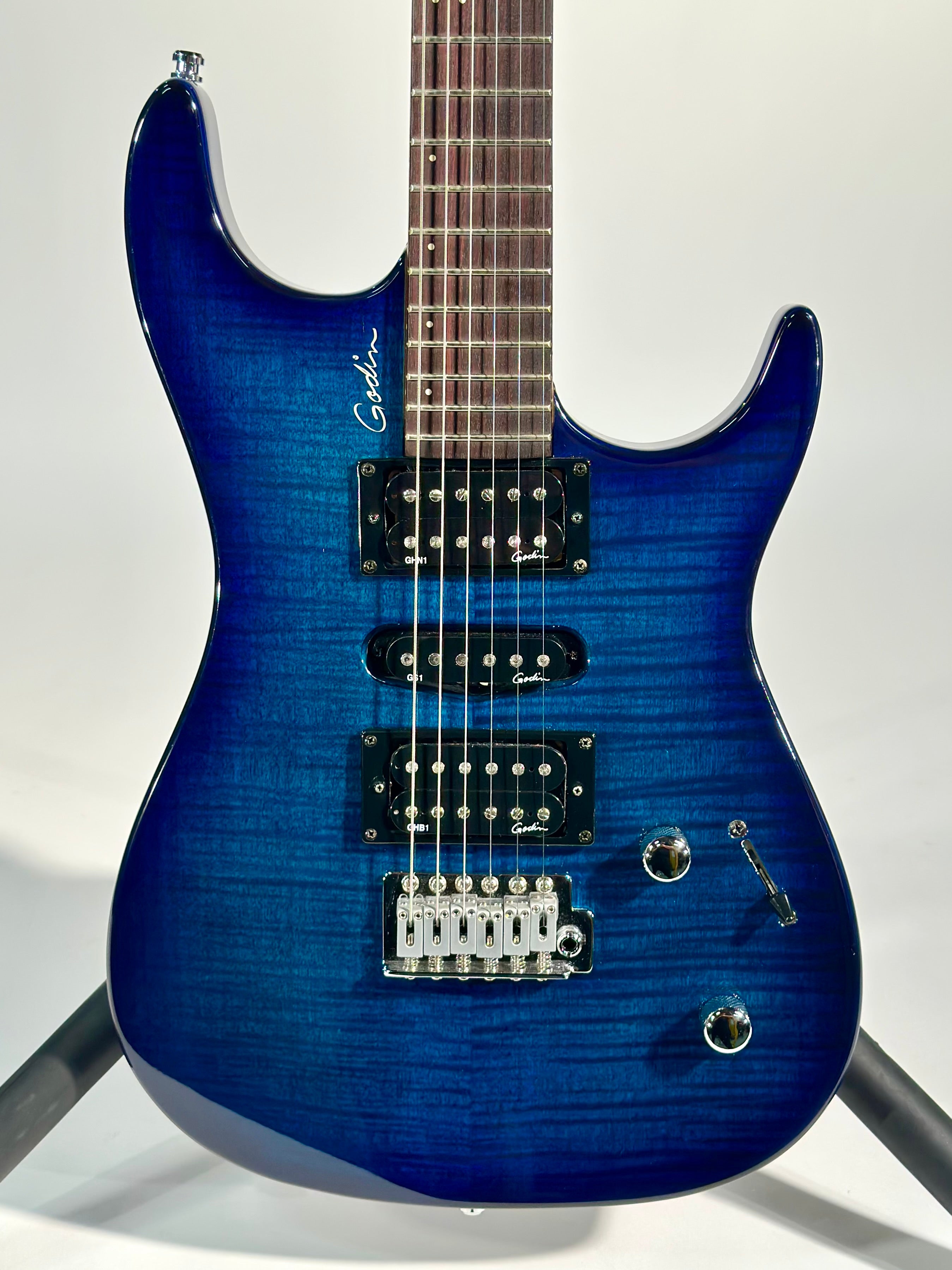 Godin Freeway Classic, Transparent Blue Flame (Trade In)