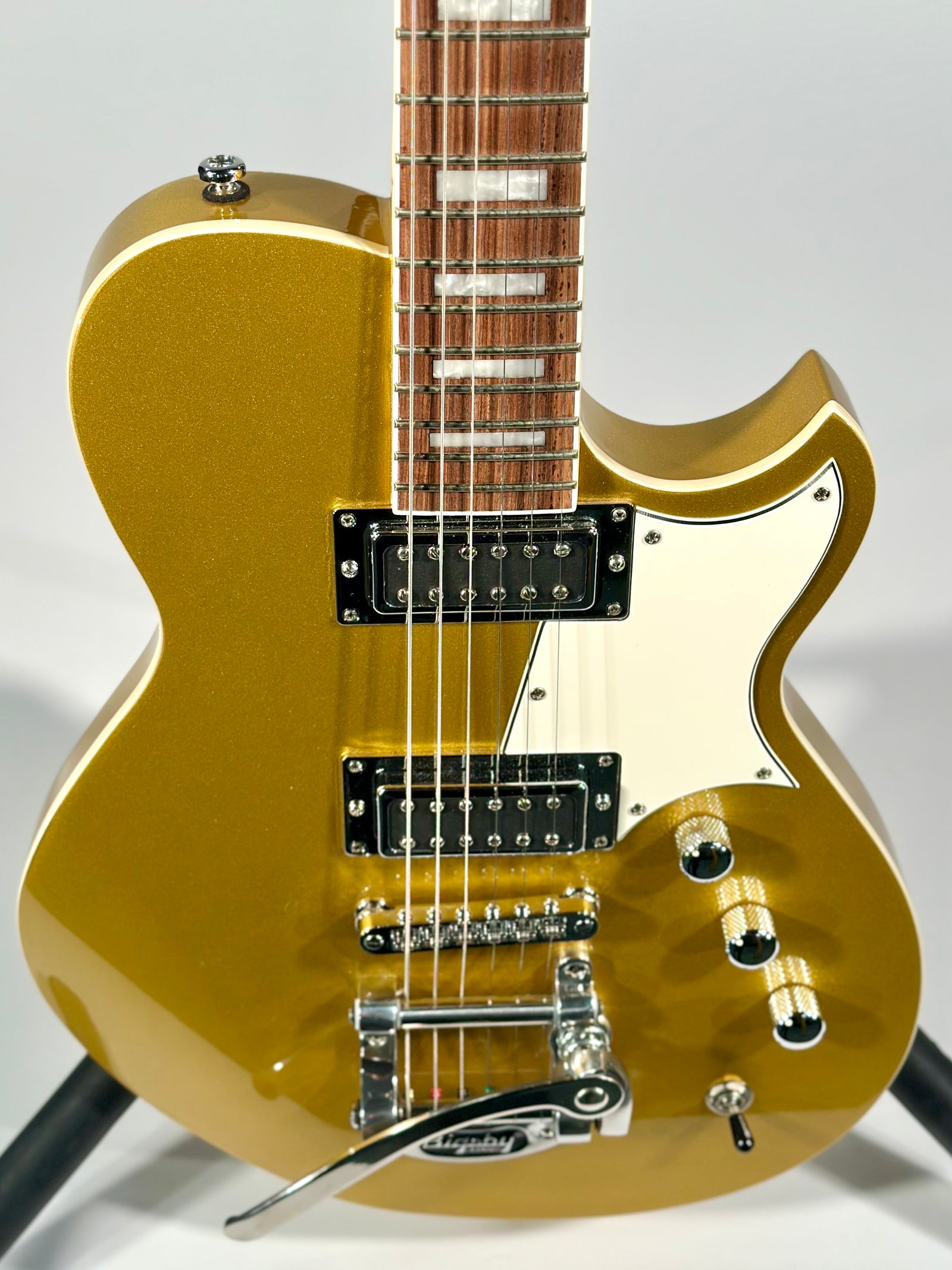Reverend Roundhouse, Venetian Gold w/ Bigsby(Trade In)