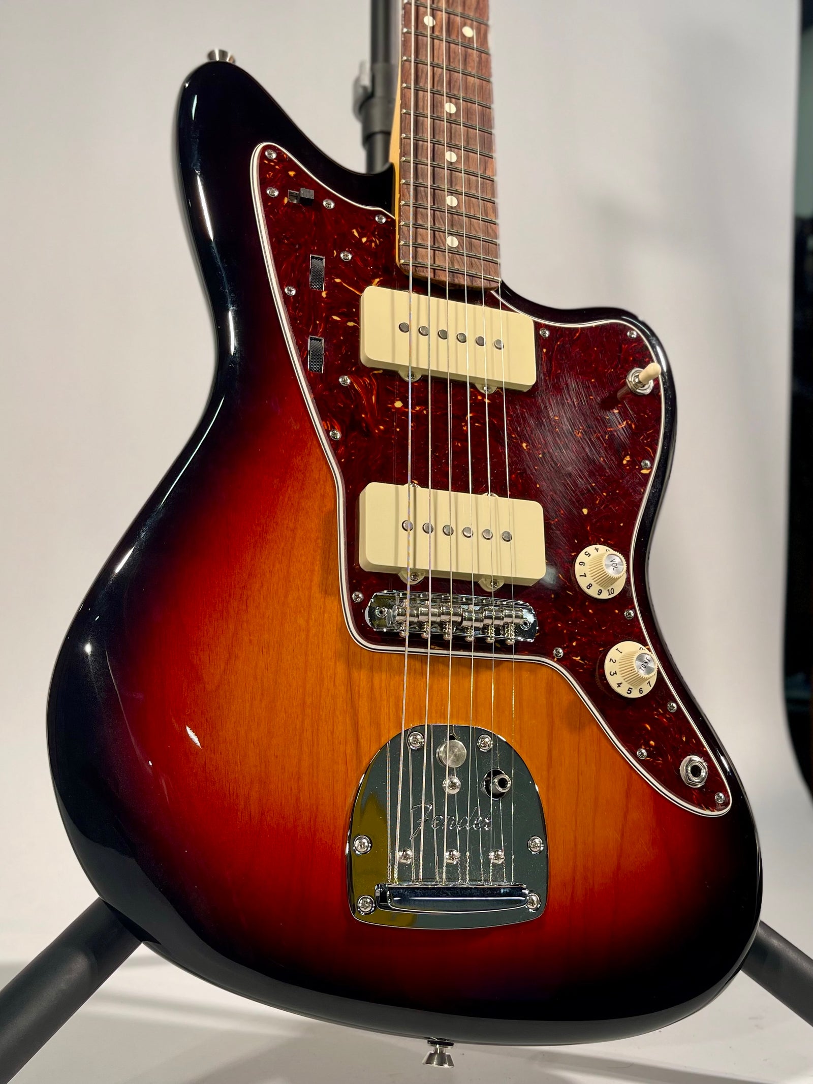 Fender American Professional II Jazzmaster, 3-Colour Sunburst (Floor Model)