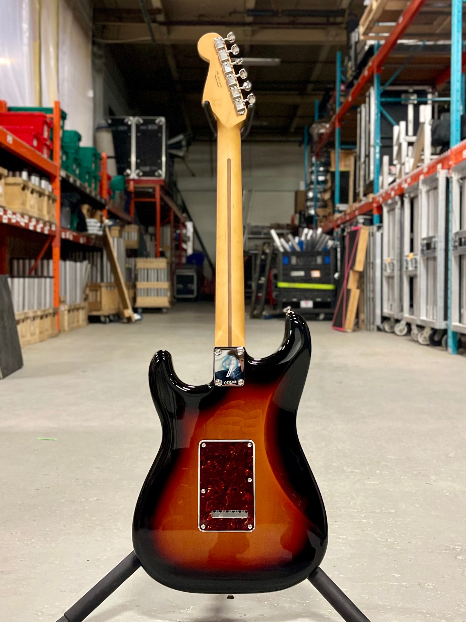 Fender Player II FSR Stratocaster, Rosewood Fingerboard, 3-Colour Sunburst