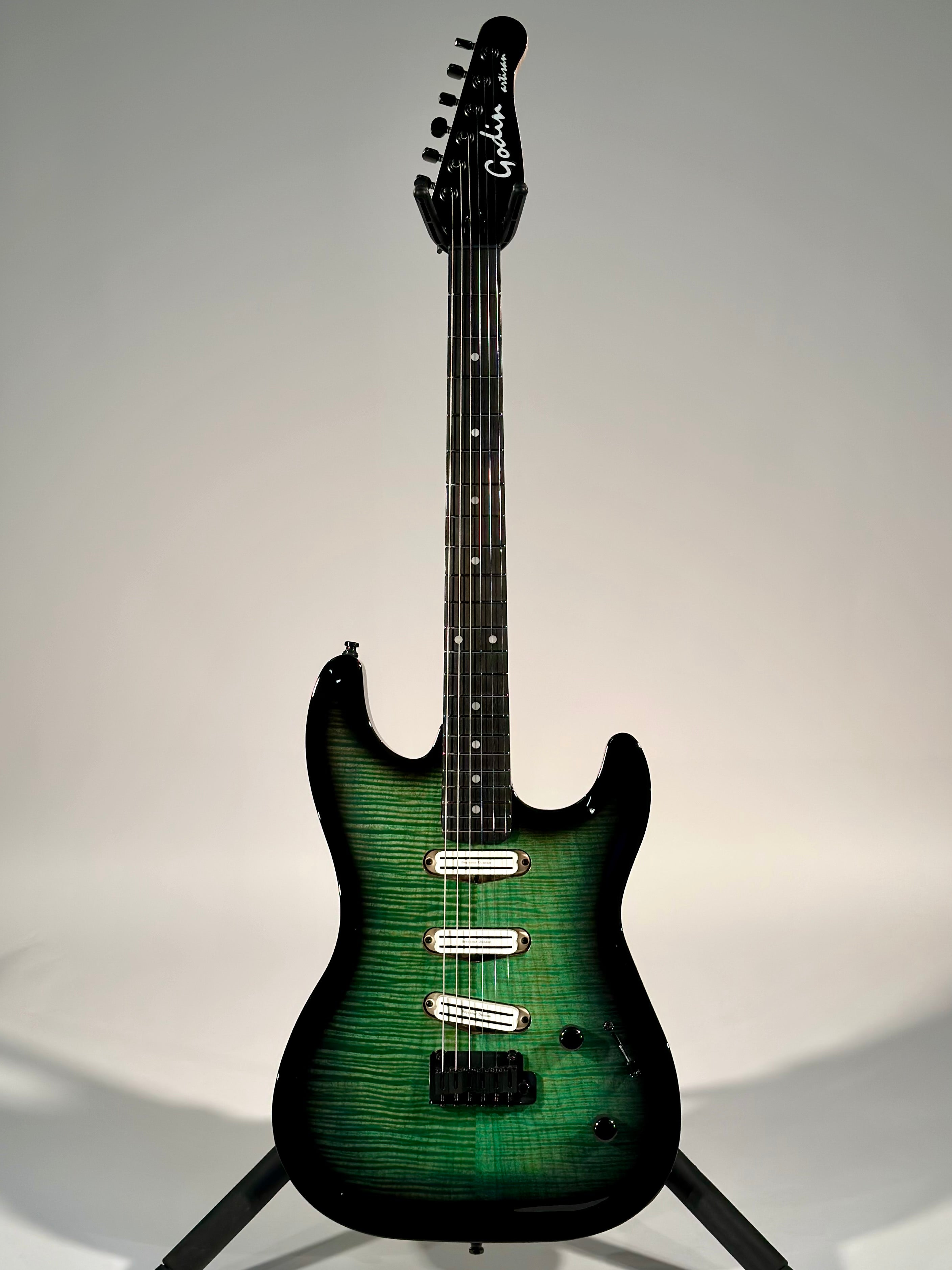 Artisan ST-III, Black Mint