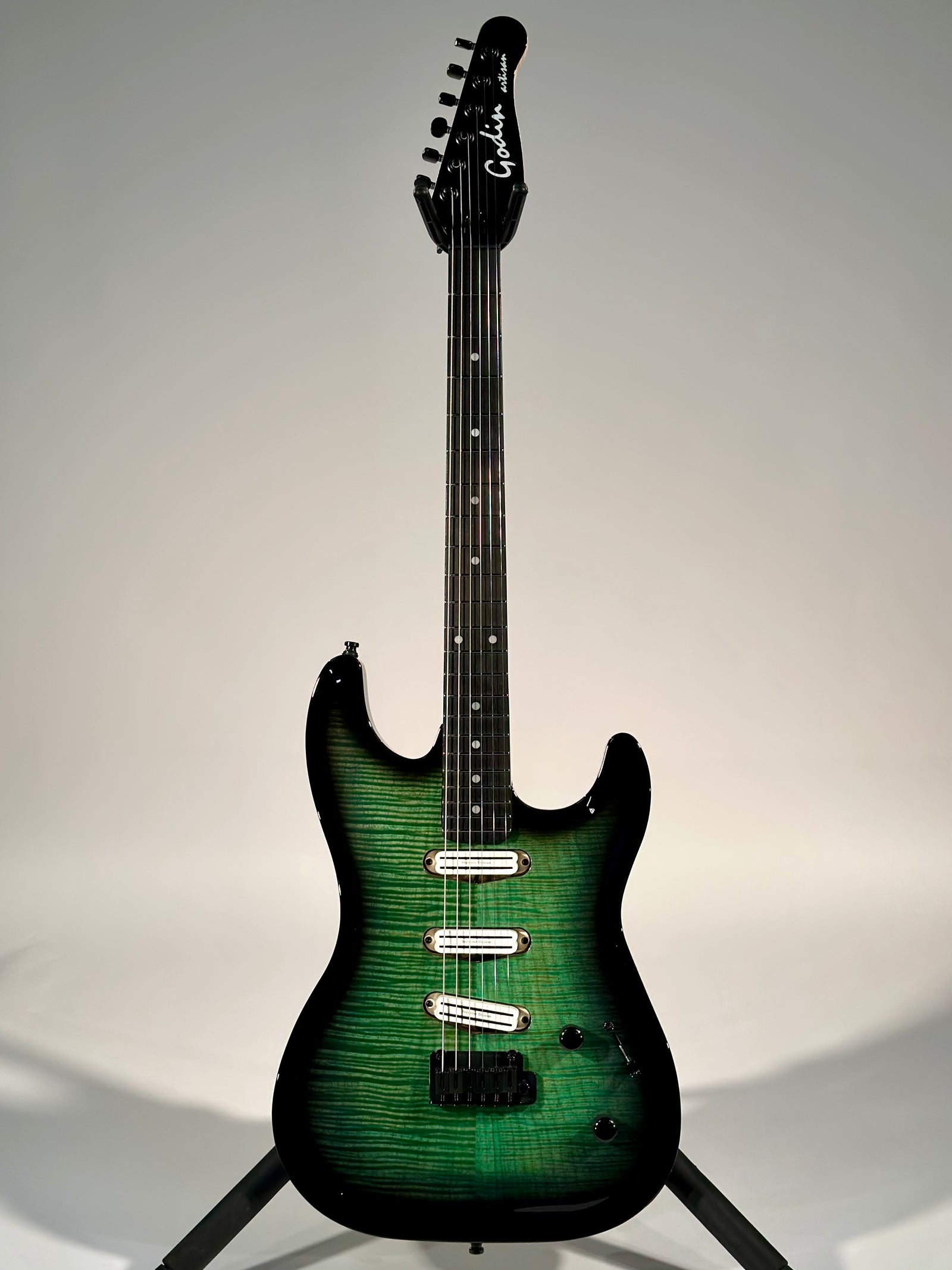 Artisan ST-III, Black Mint