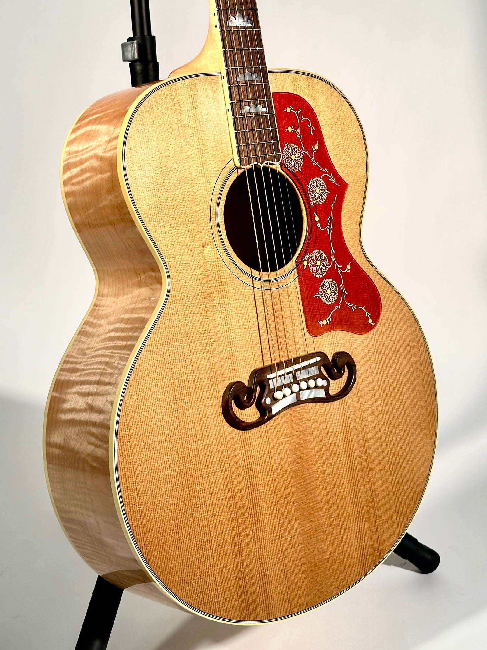 Gibson 1957 SJ-200, Antique Natural (Finish Flaw)