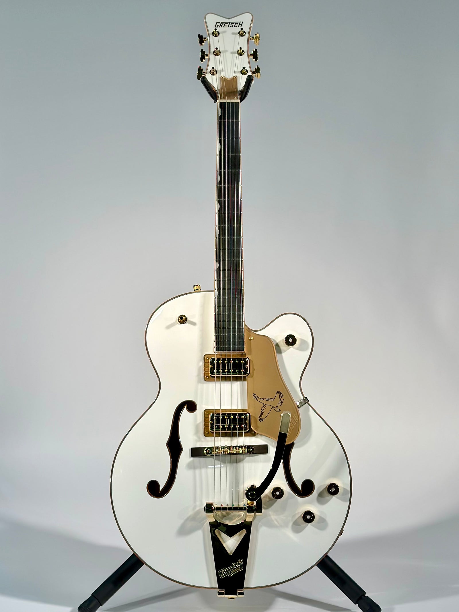 Gretsch Synchromatic Falcon Hollow Body Single-Cut with Bigsby, Snowcrest White
