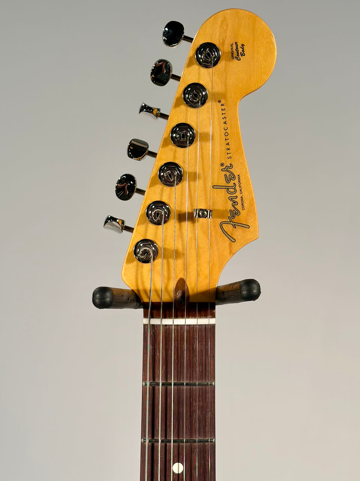 Fender Limited Edition American Professional Classic Silent System Stratocaster, 3-Color Sunburst
