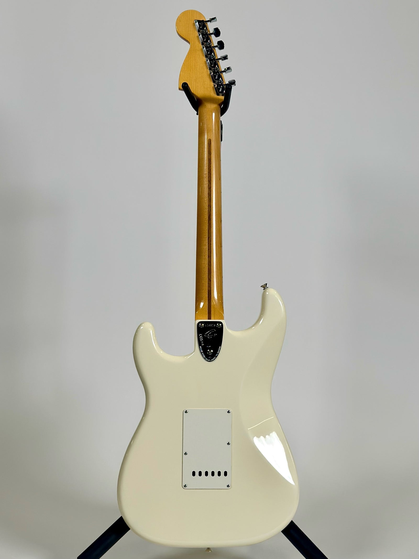 Fender Limited Edition American Vintage II 1973 Stratocaster, Maple Fingerboard, Olympic White