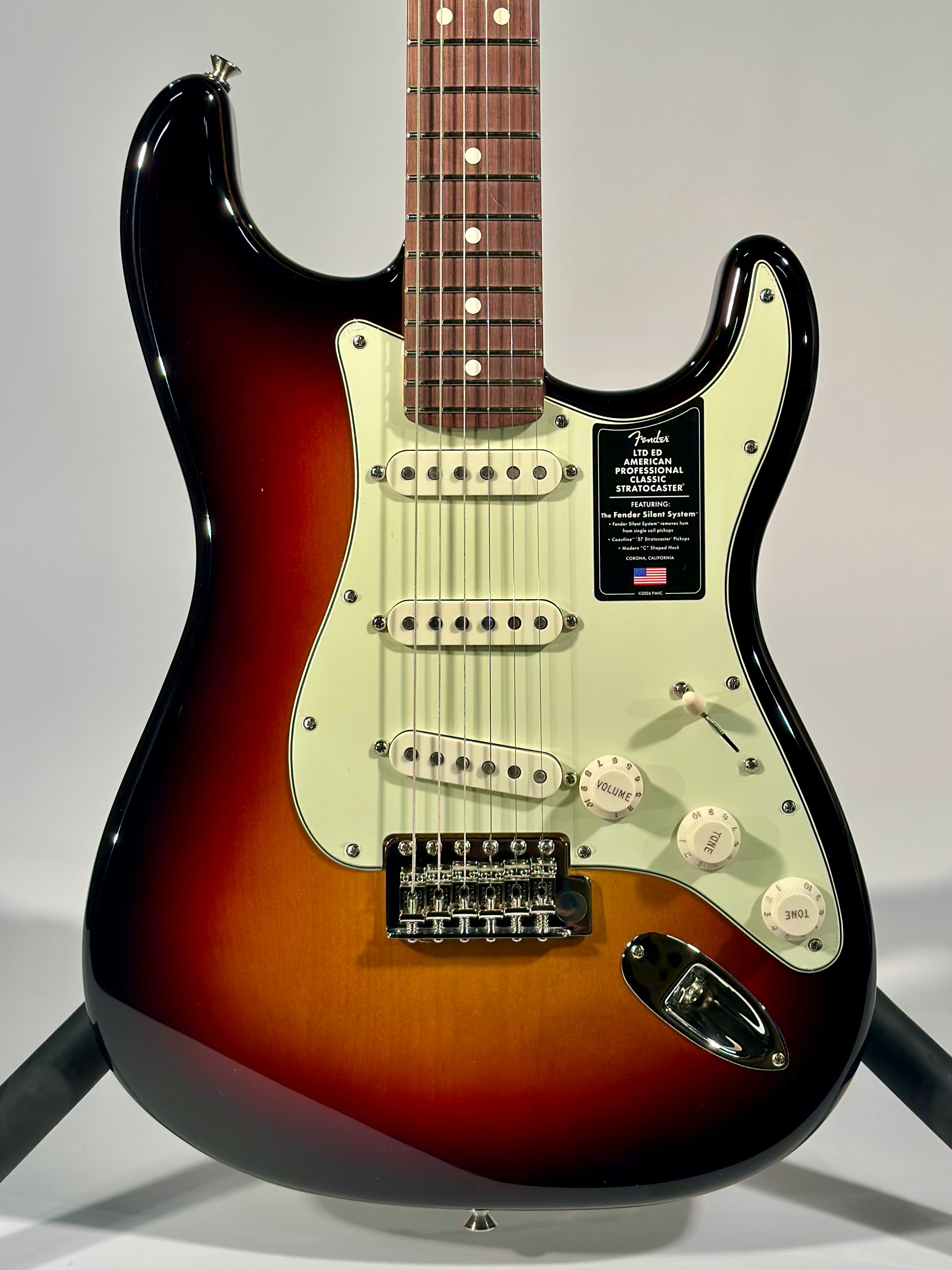 Fender Limited Edition American Professional Classic Silent System Stratocaster, 3-Color Sunburst
