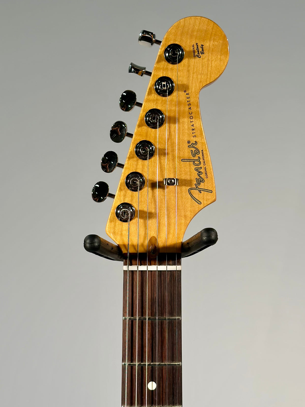 Fender Limited Edition American Professional Classic Silent System Stratocaster, Daphne Blue