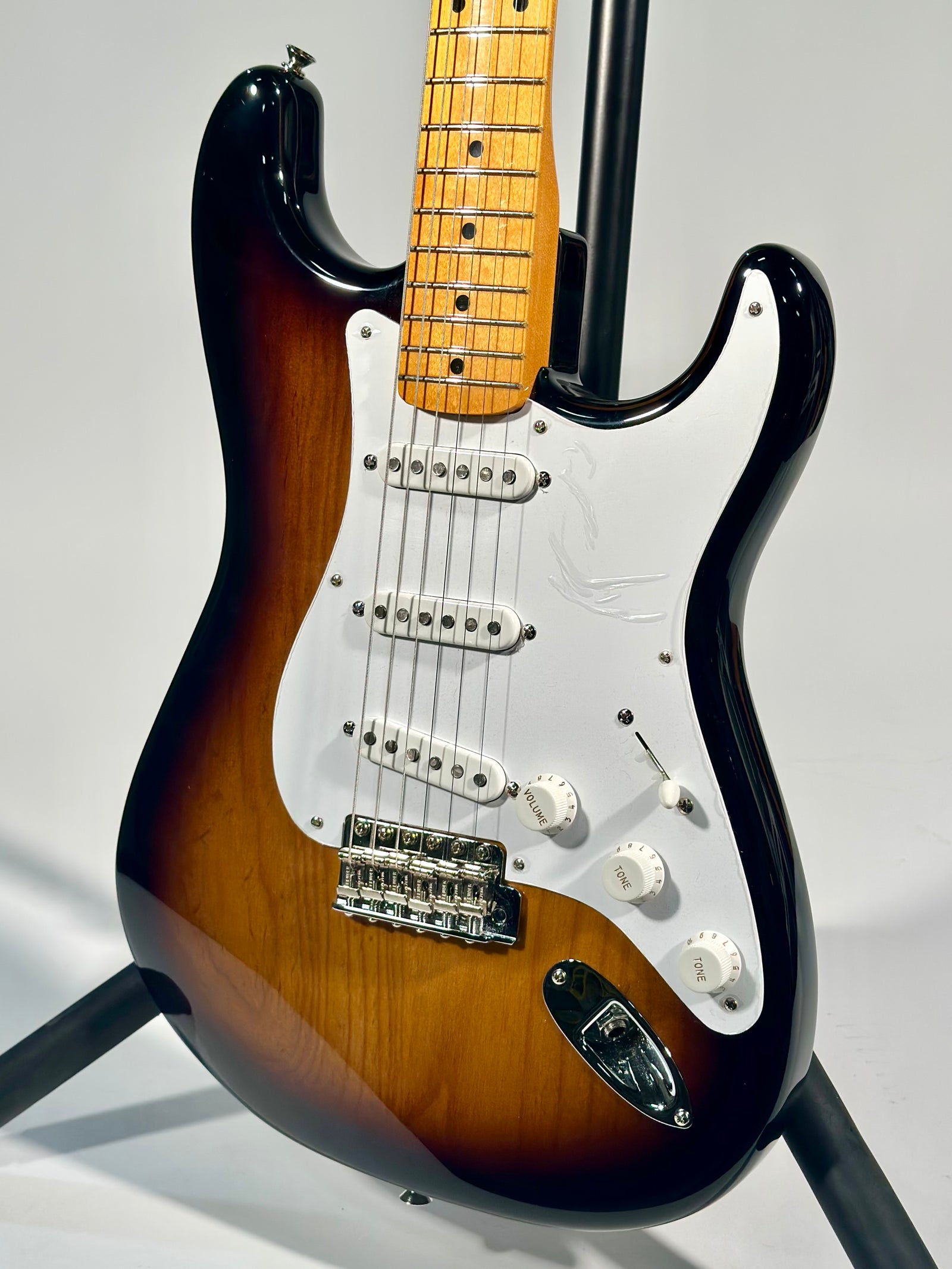 Fender 70th Anniversary American Vintage II 1954 Stratocaster, Maple Fingerboard, 2-Colour Sunburst (Consignment)