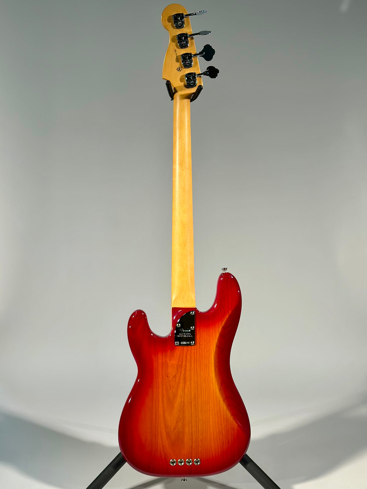 Fender American Professional Precision Bass, Aged Cherry Burst