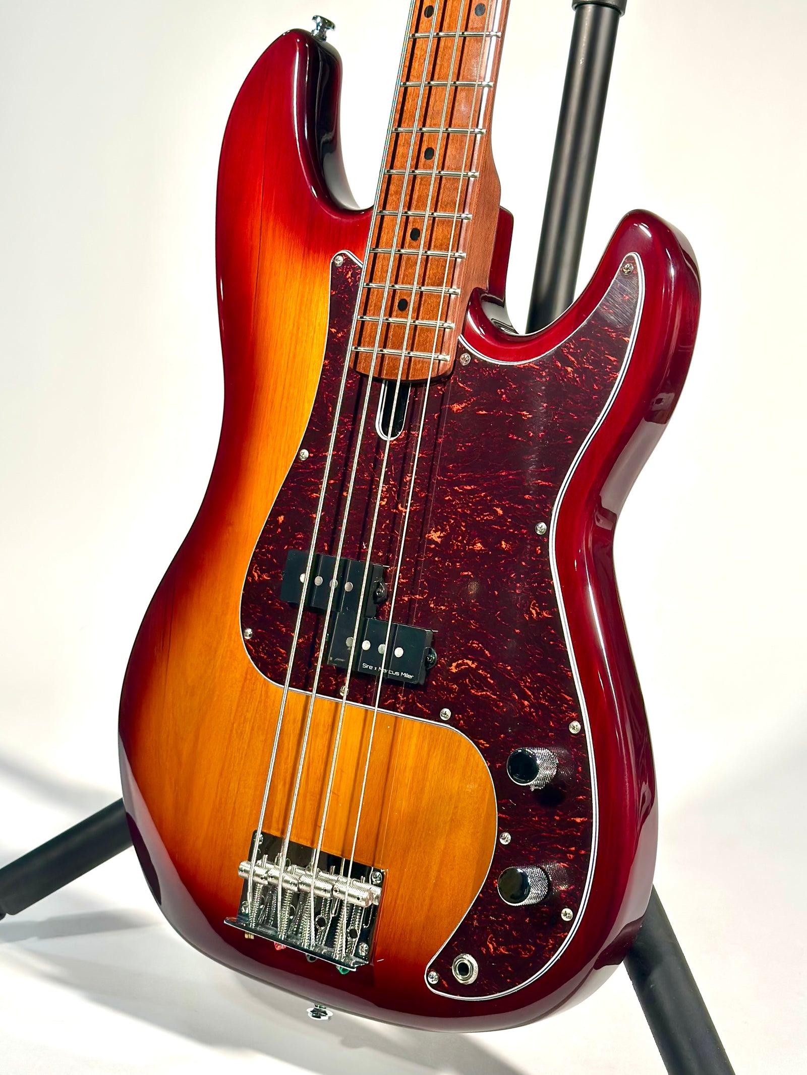 Sire Marcus Miller P5, Tobacco Sunburst
