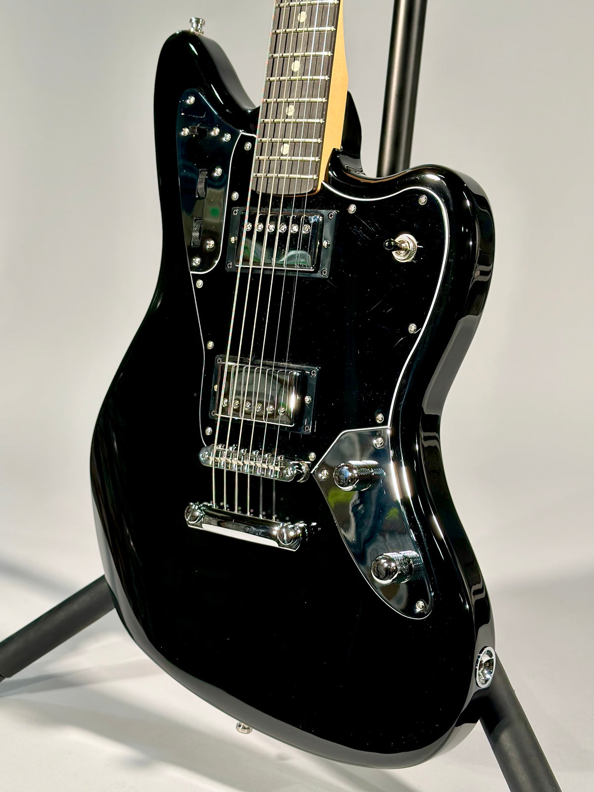 Fender Limited Edition Player Fusion Jaguar Baritone, Black