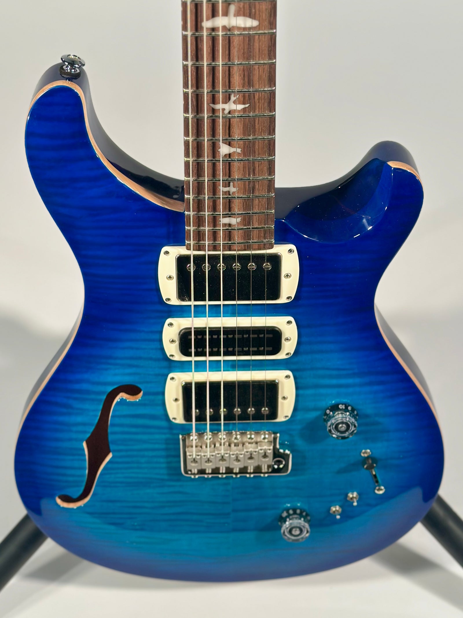 PRS SE Special Semi-Hollow, Lake Blue