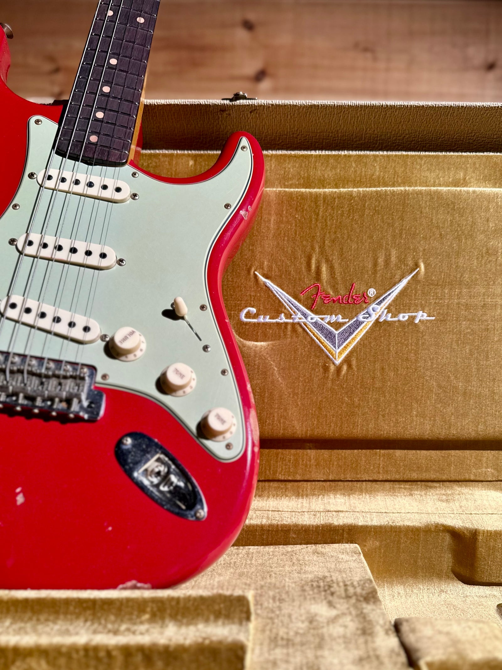 Fender Custom Shop '62 Stratocaster Relic, Aged Seminole Red