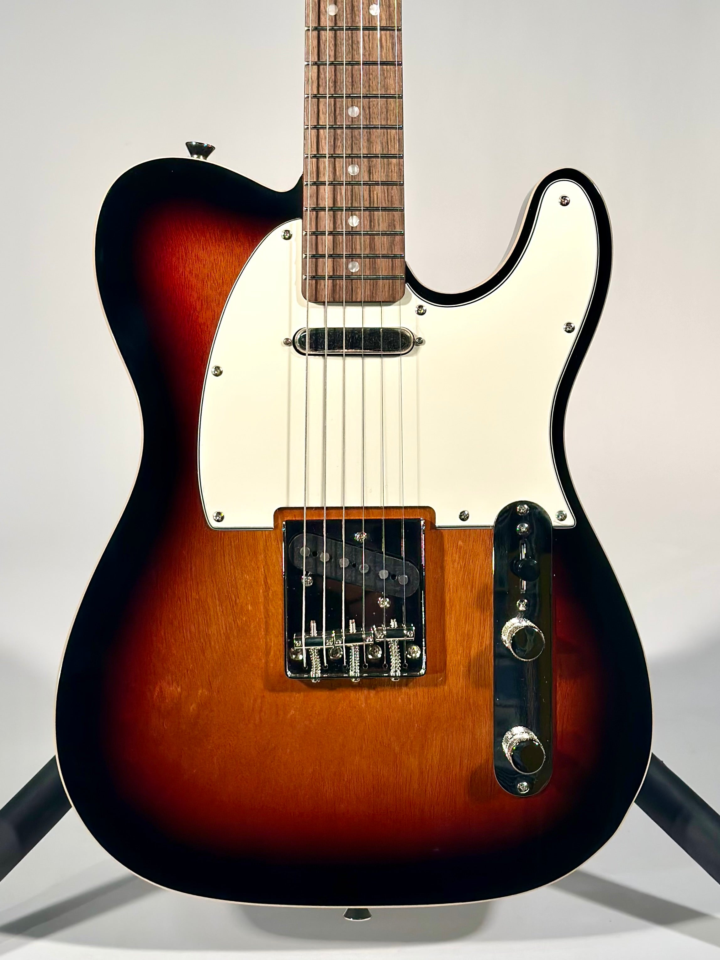 Squier Classic Vibe '60s Custom Telecaster, 3-Tone Sunburst