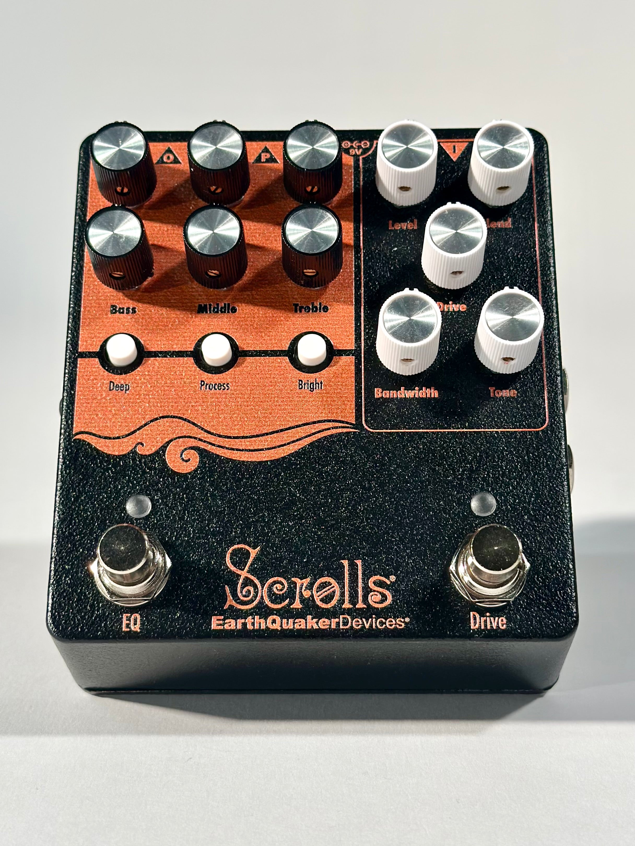 EarthQuaker Devices Scrolls Bass Odyssey