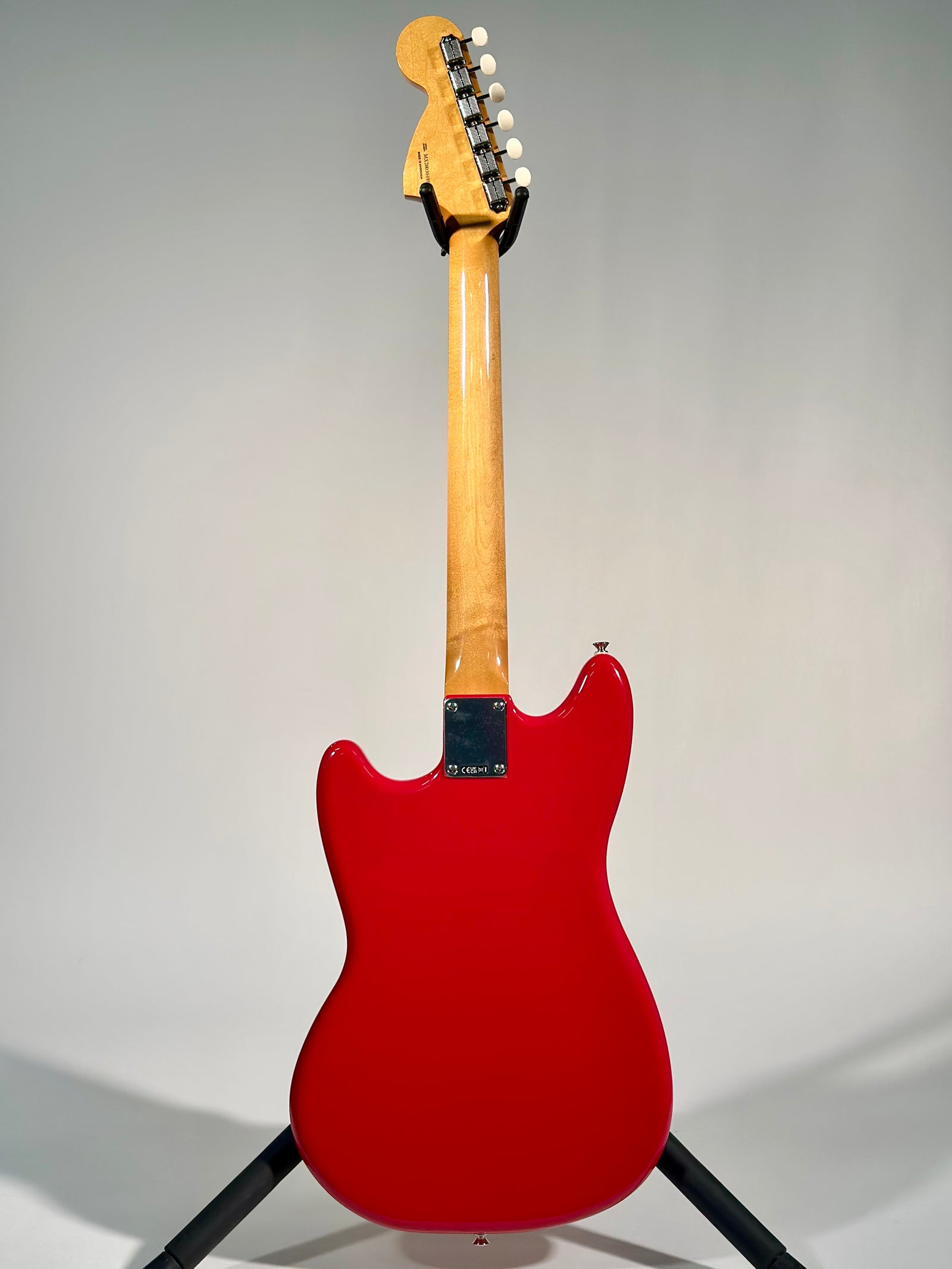 Fender Vintera III Mid '60s Mustang, Dakota Red