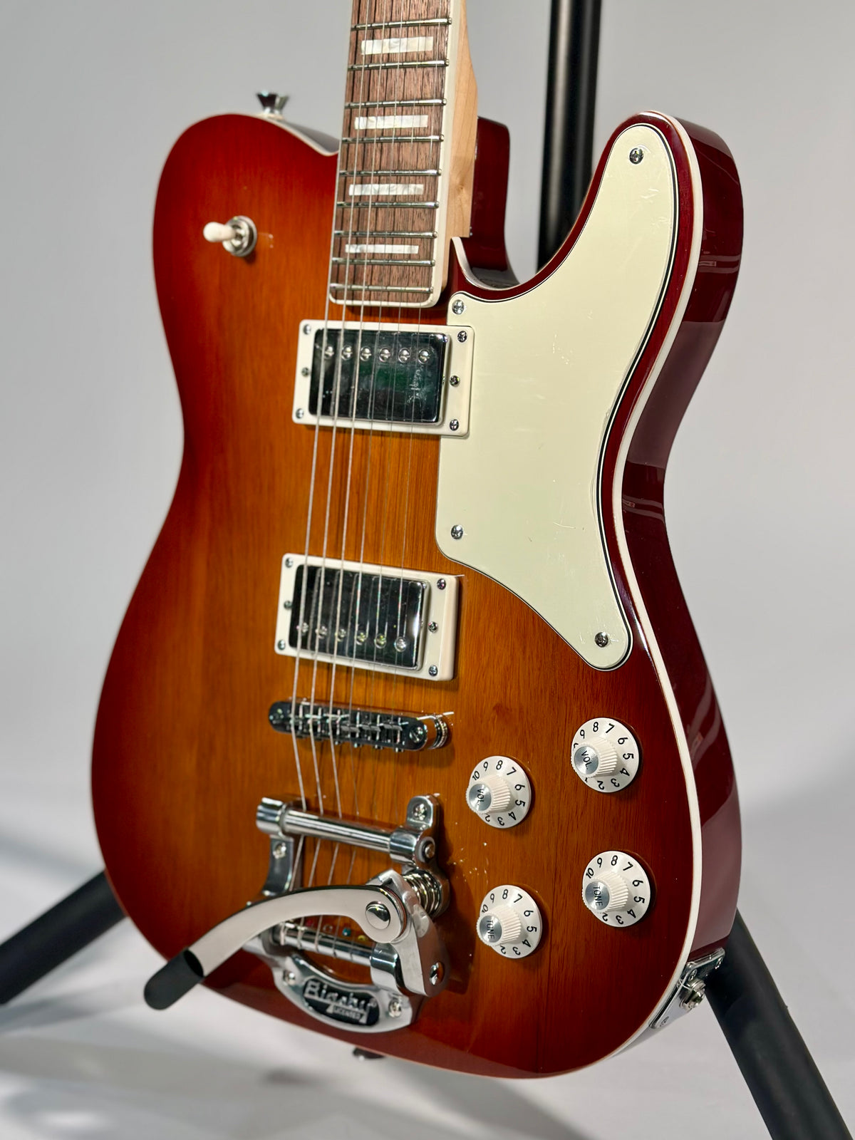 Squier Paranormal Troublemaker Telecaster with Deluxe Bigsby, Honey Sunburst