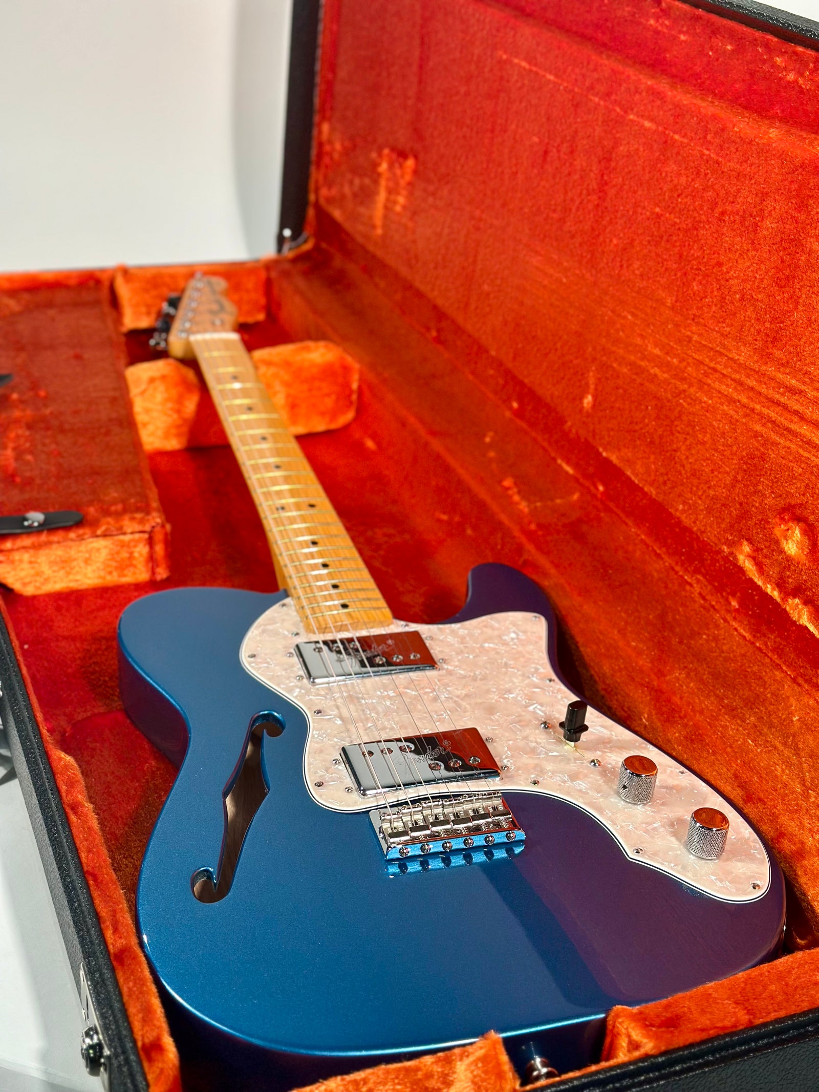 Fender American Vintage II 1972 Telecaster Thinline, Maple Fingerboard, Lake Placid Blue (Consignment)