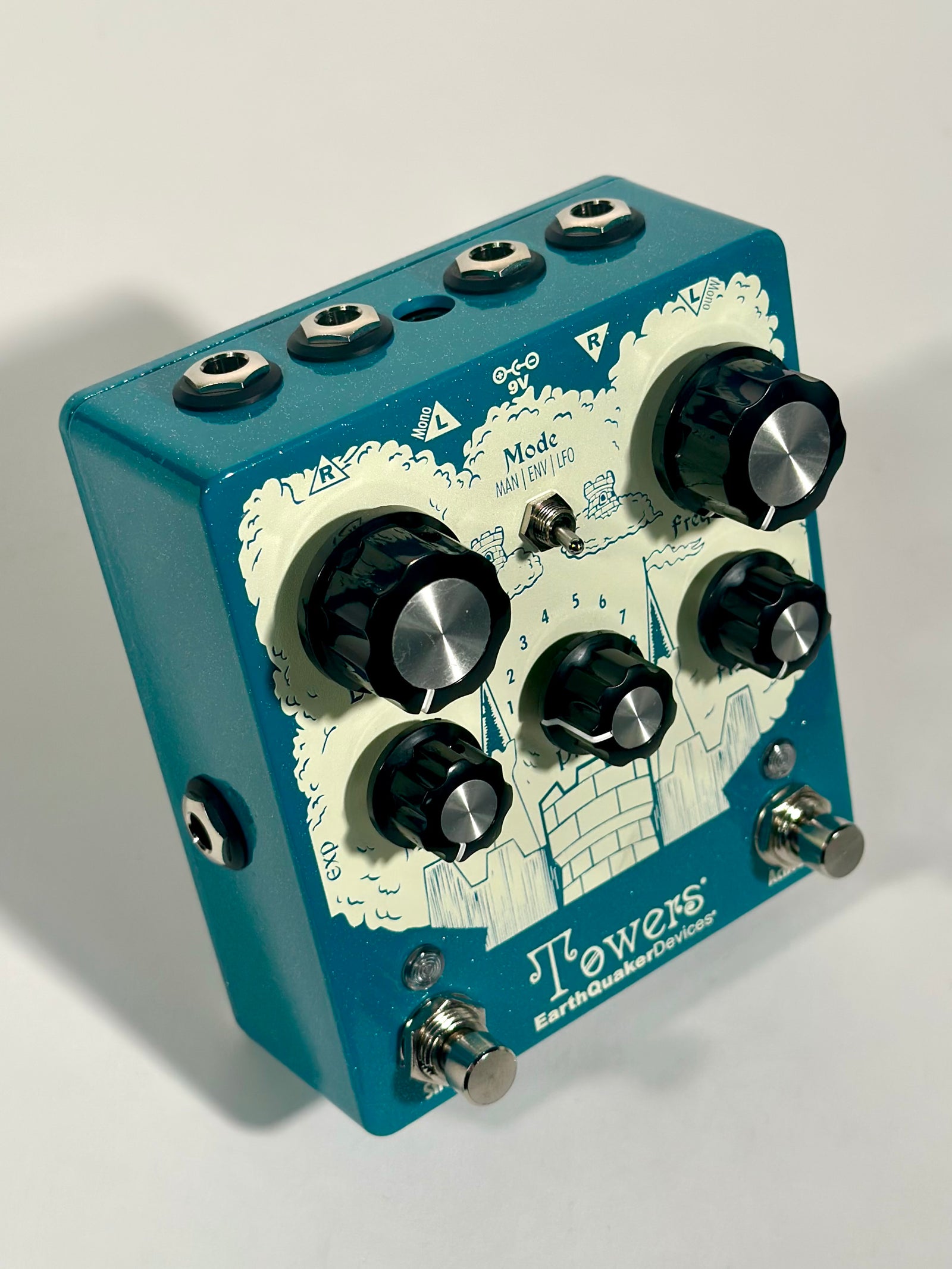 EarthQuaker Devices Towers Stereo Reverberant Filter