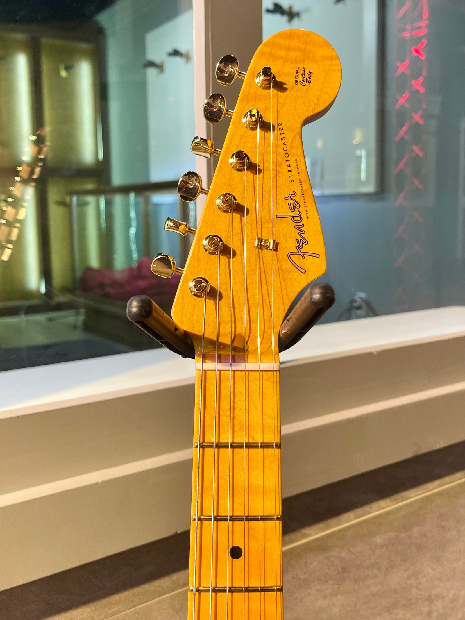 Fender Limited Edition American Vintage II 1957 Stratocaster, Flame Maple Fingerboard, White Blonde