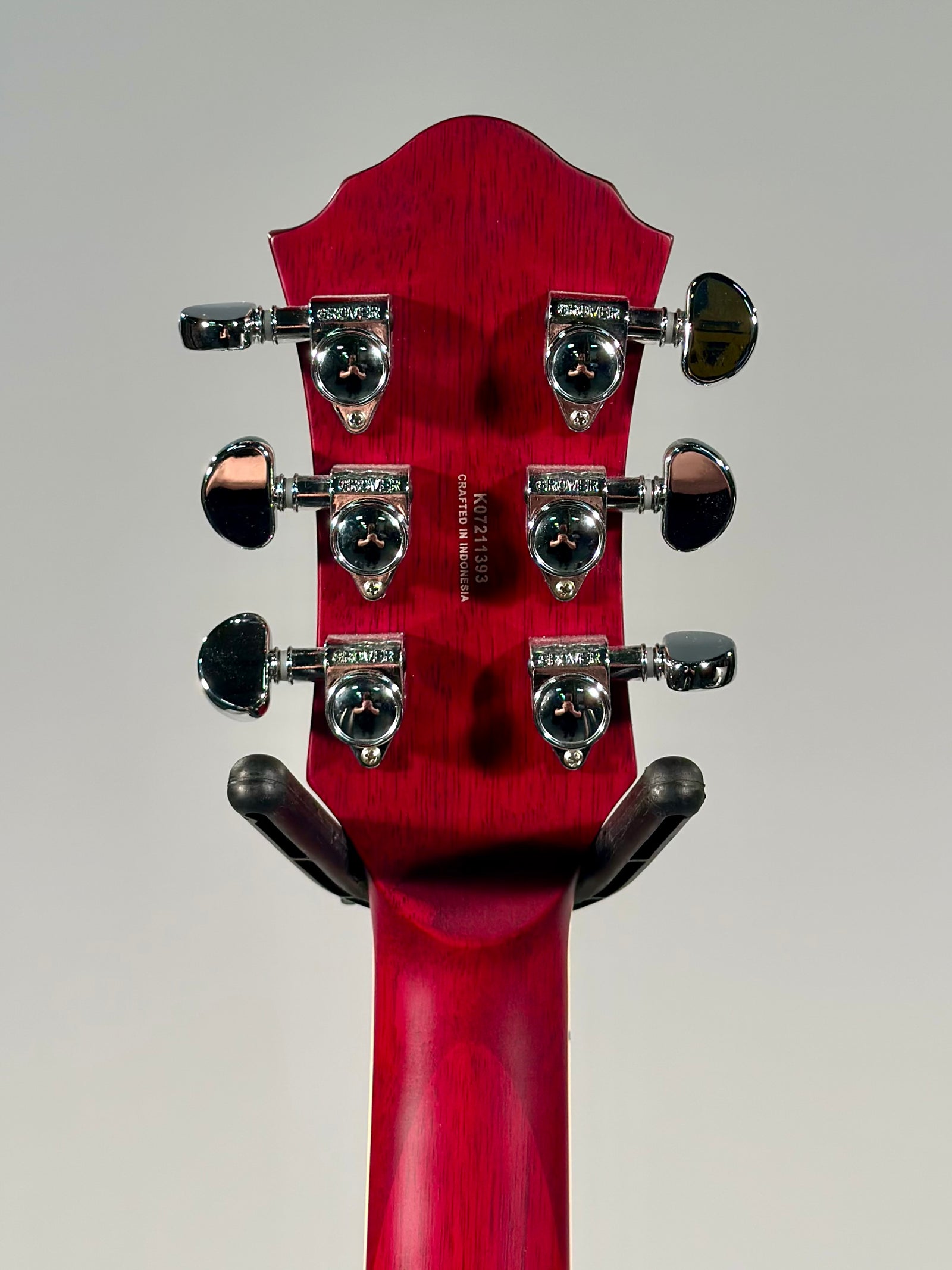 Michael Kelly Patriot Decree SB, Open Pore Cherry Red (Consignment)