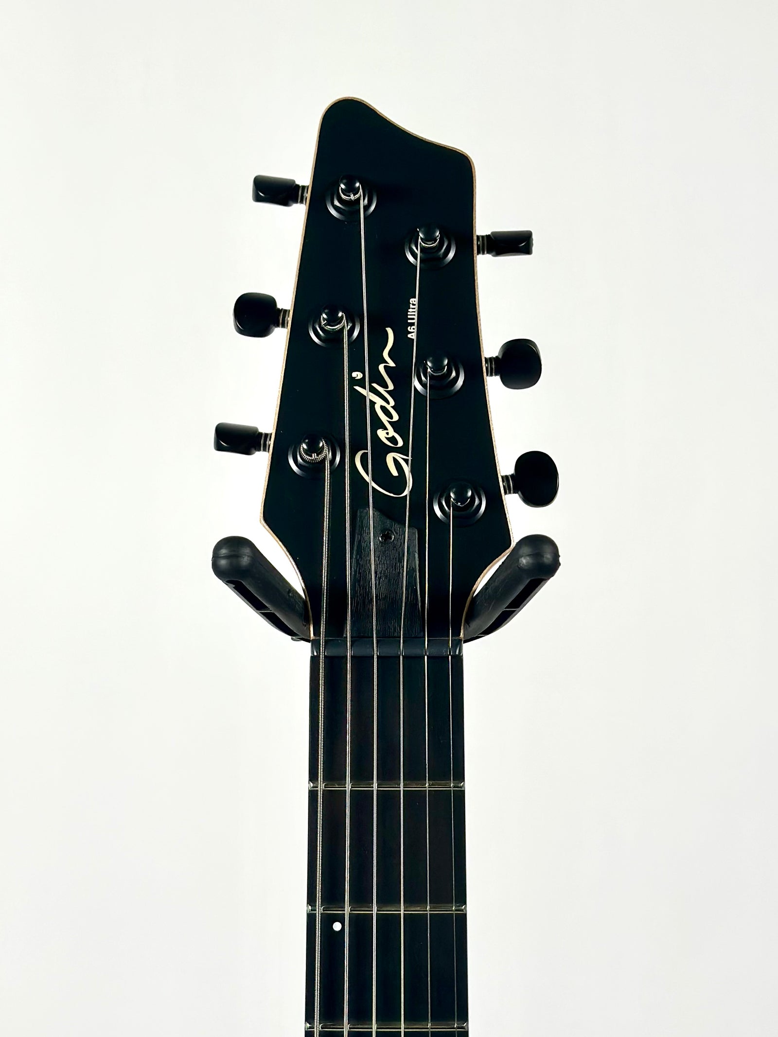 Godin A6 Ultra Deluxe, Natural