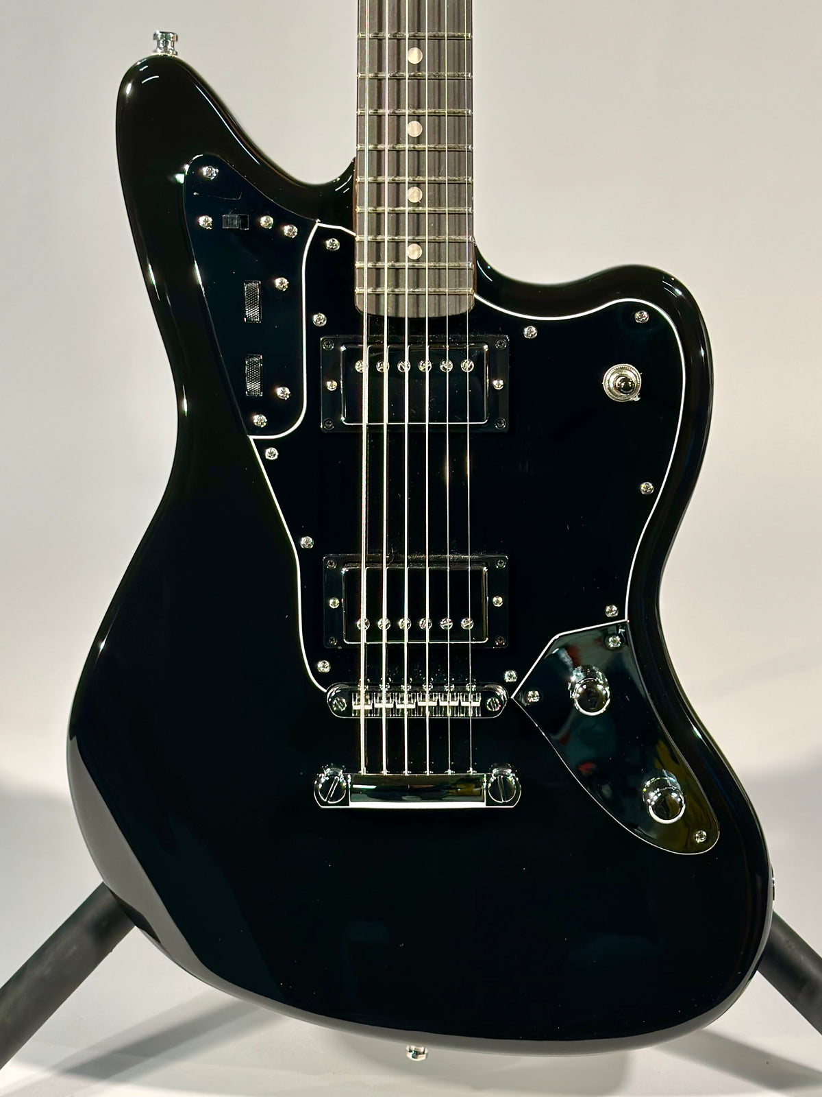 Fender Limited Edition Player Fusion Jaguar Baritone, Black