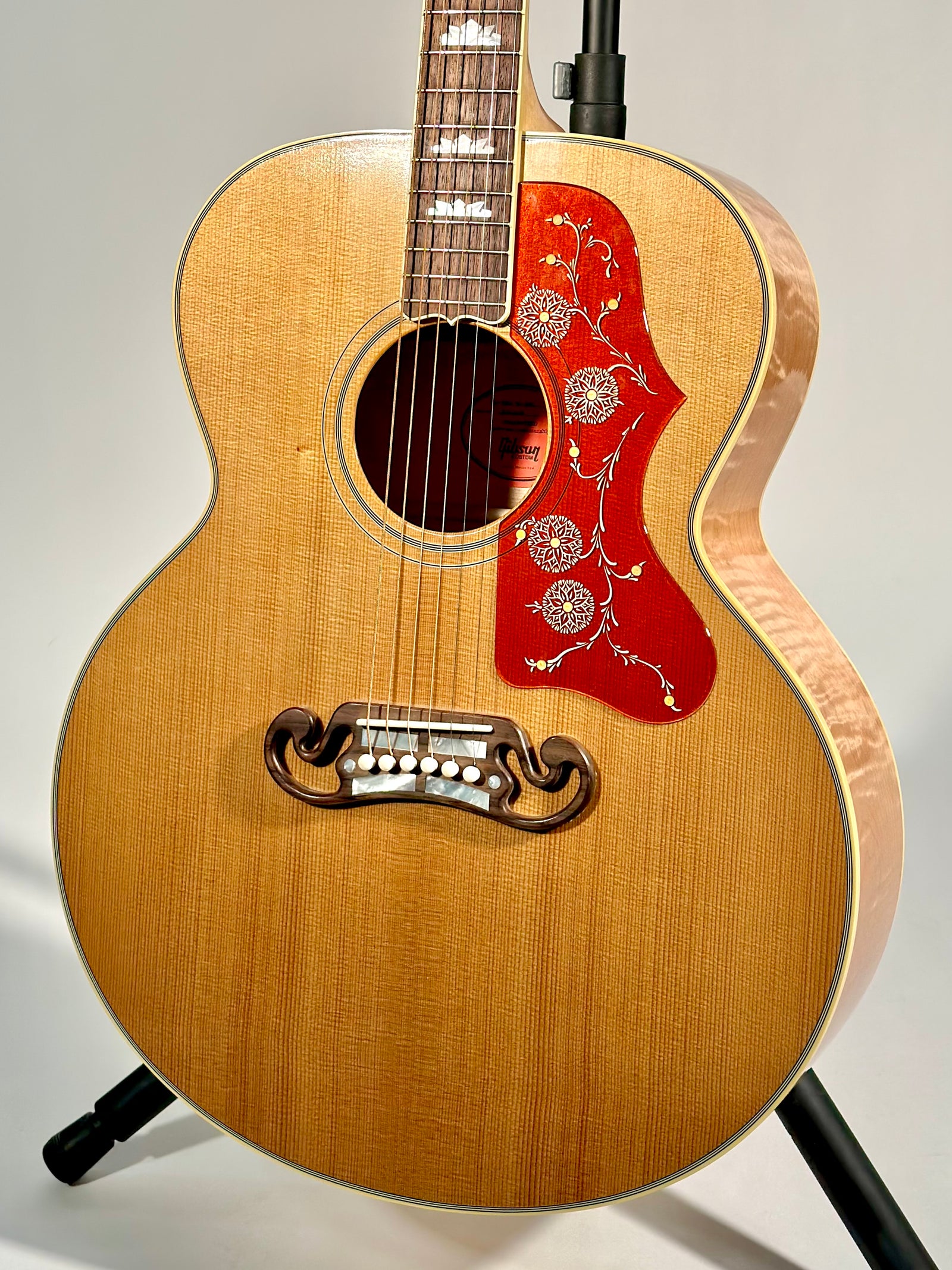 Gibson 1957 SJ-200, Antique Natural (Finish Flaw)