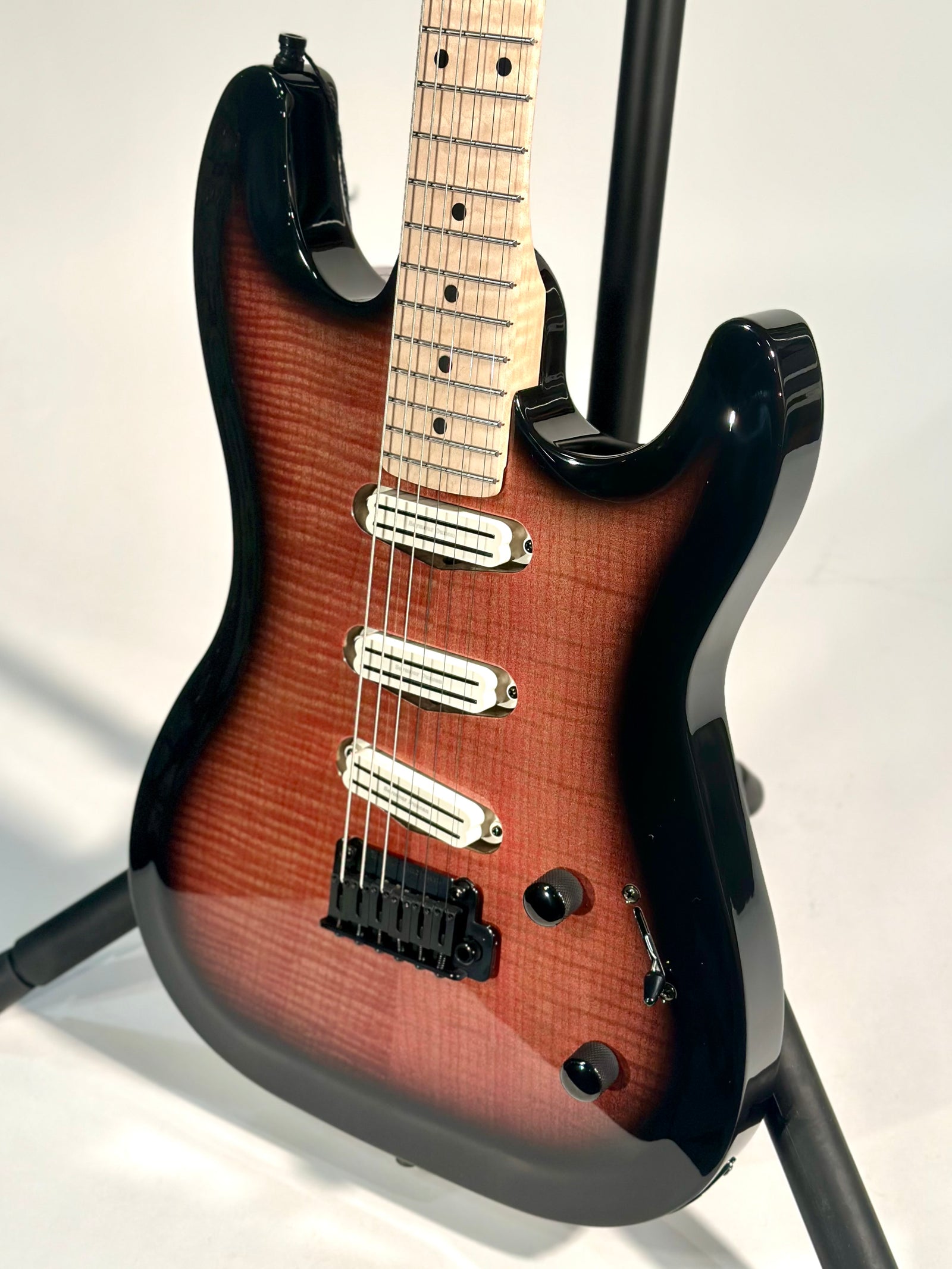 Godin Artisan ST-III, Midnight Pink