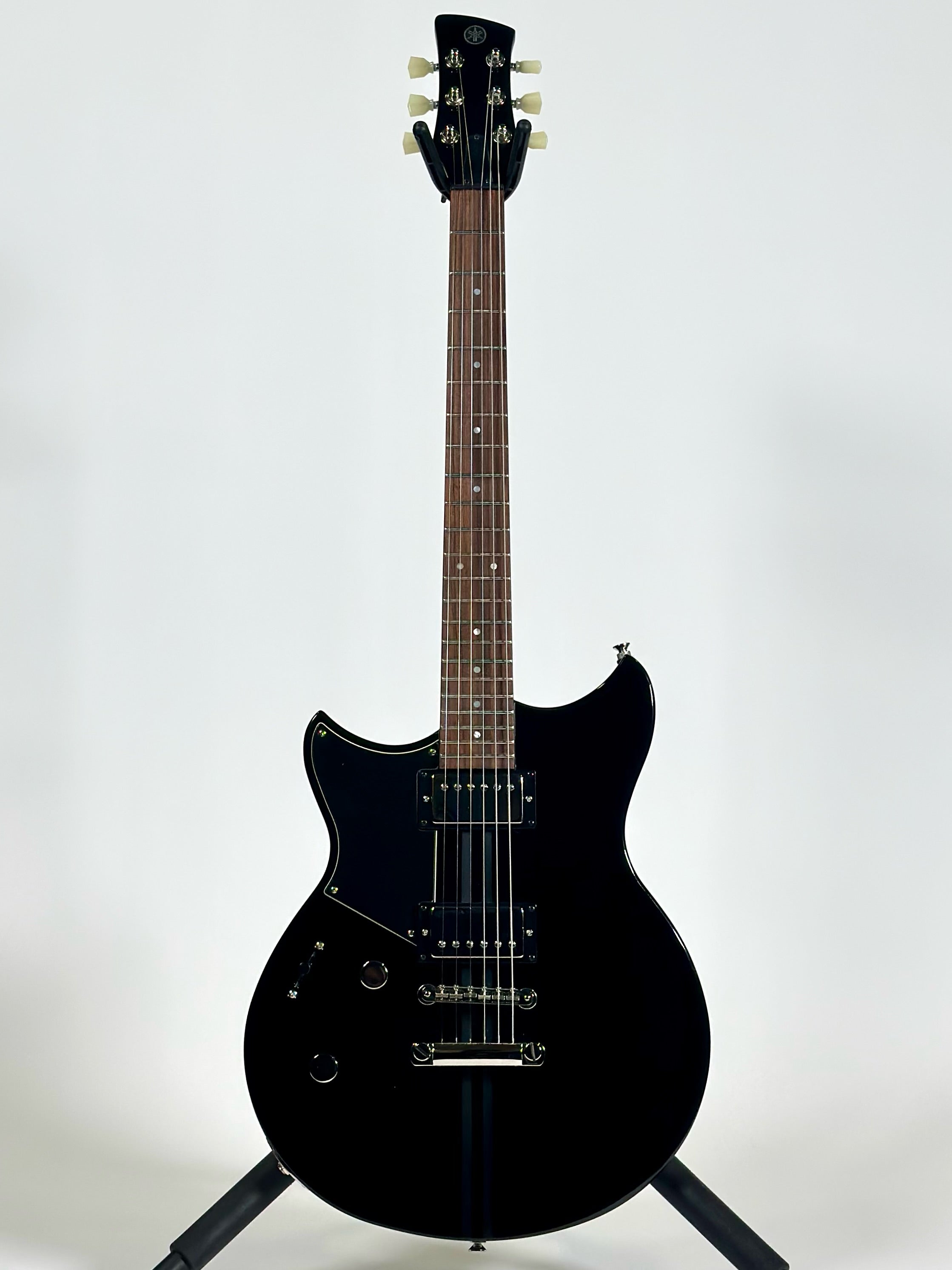 Yamaha RSE20 Revstar II Element Series, Left Handed, Black