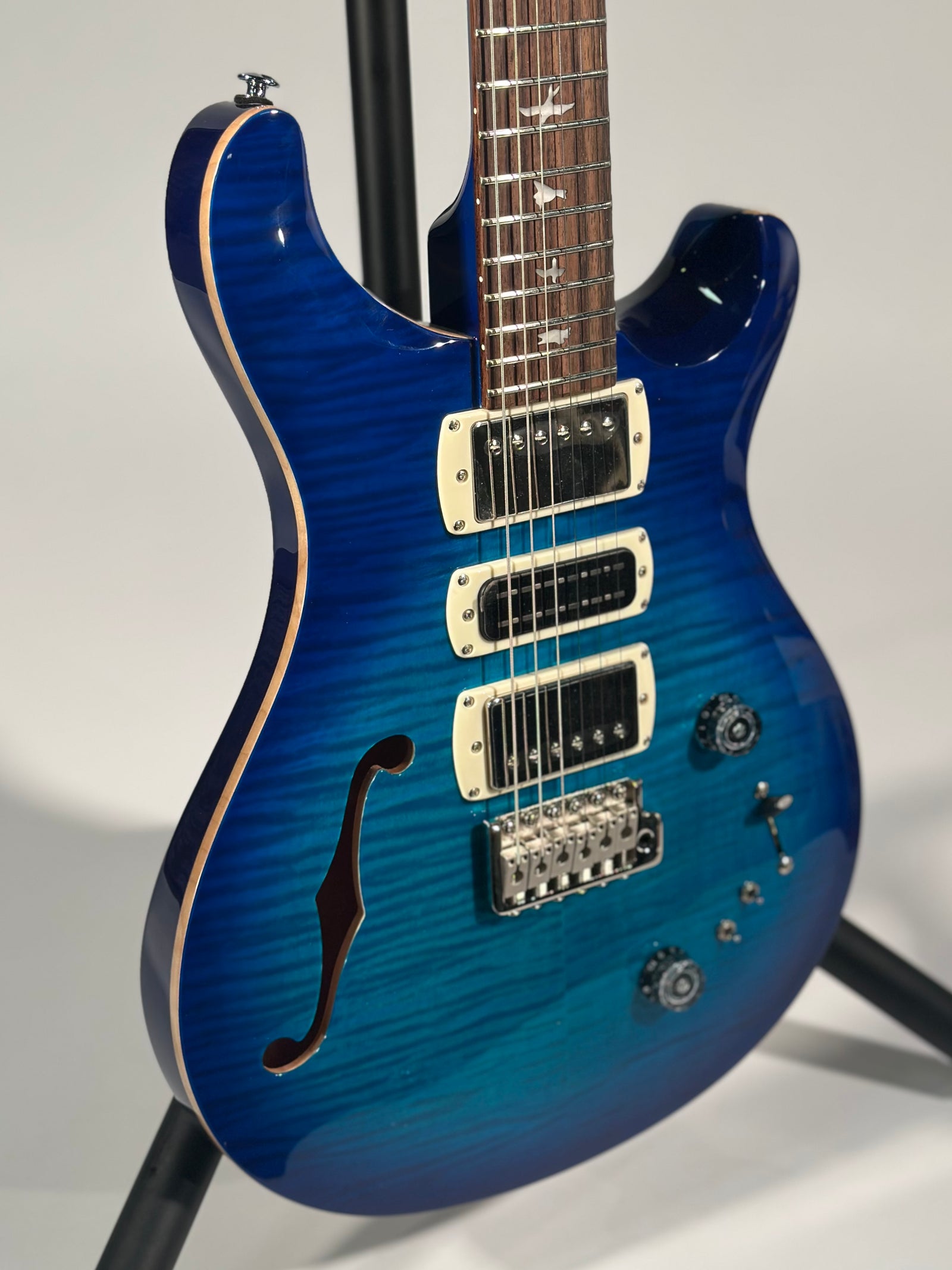 PRS SE Special Semi-Hollow, Lake Blue