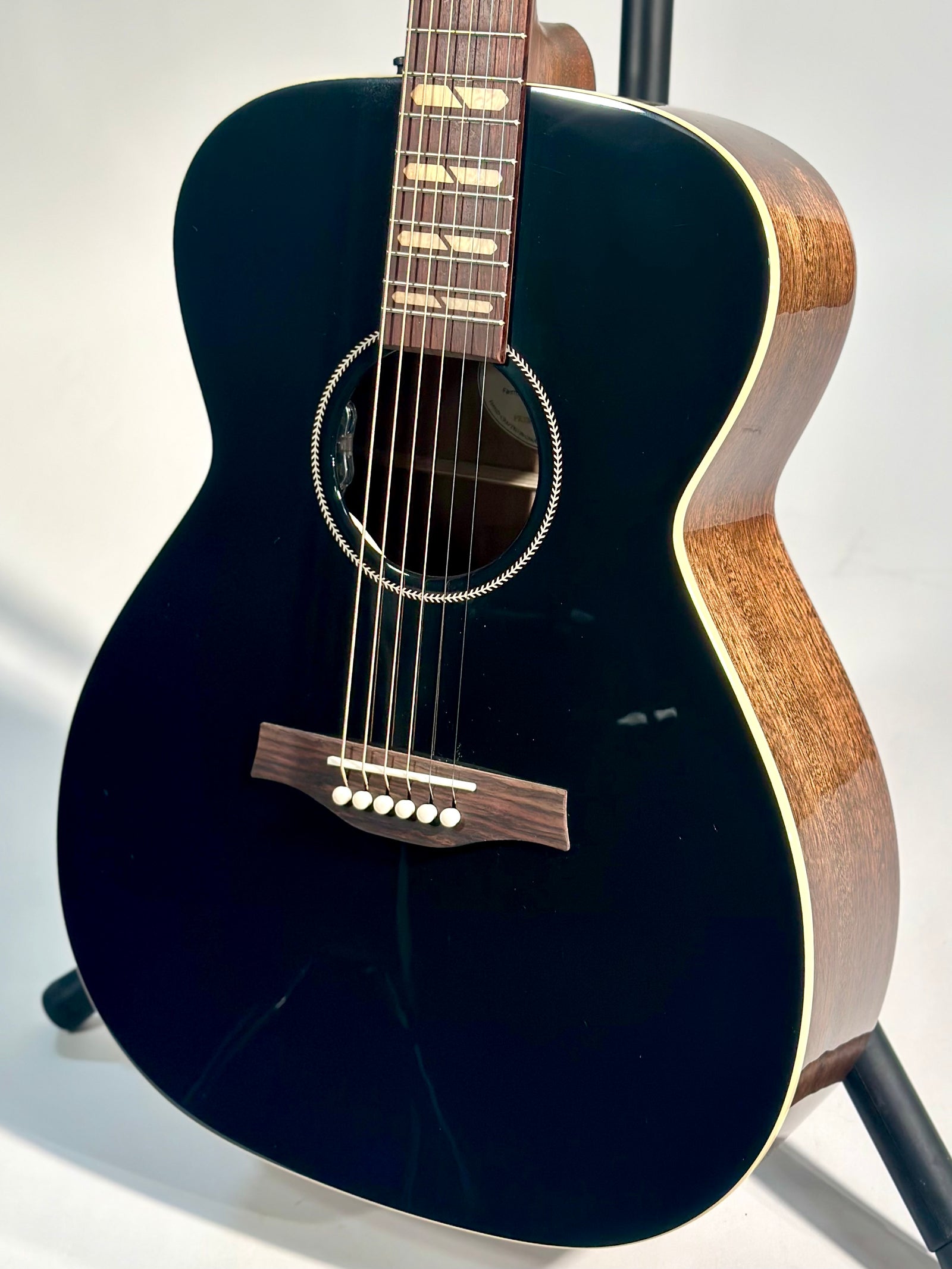 Godin Fairmount Studio Jumbo HG EQ, Black