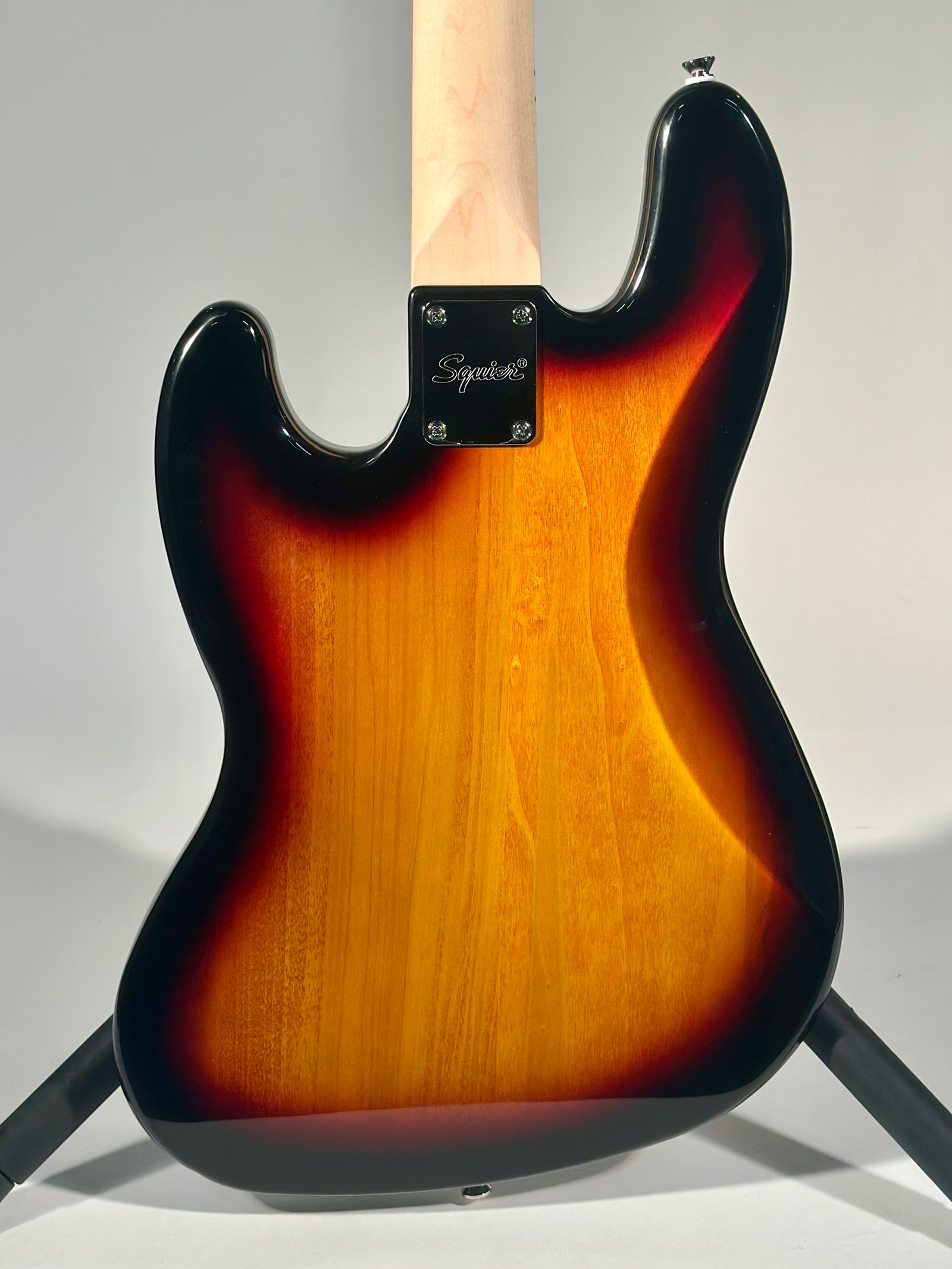 Squier Affinity Series Jazz Bass, 3-Colour Sunburst