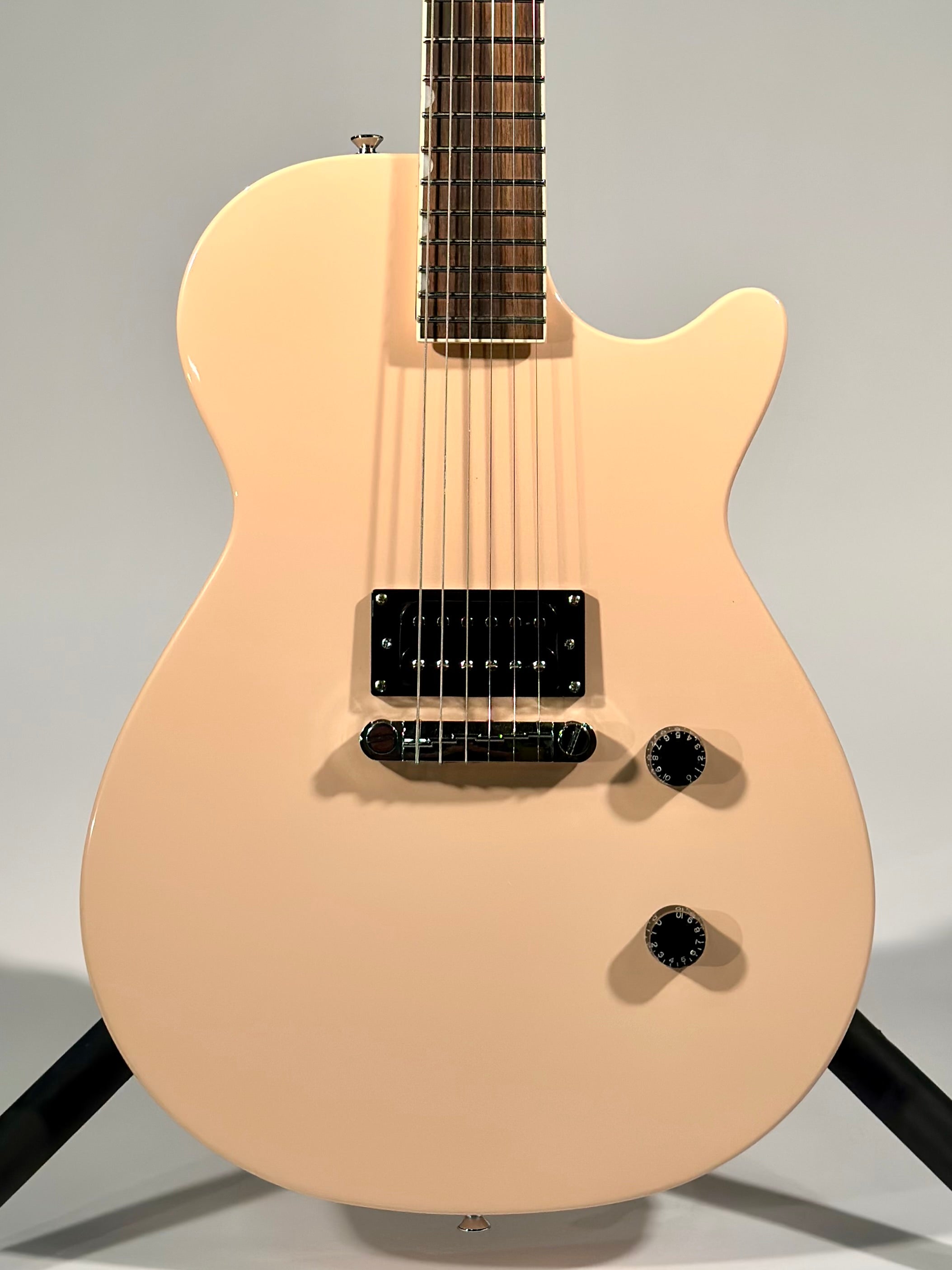 Gretsch Streamliner Jet Club, Shell Pink