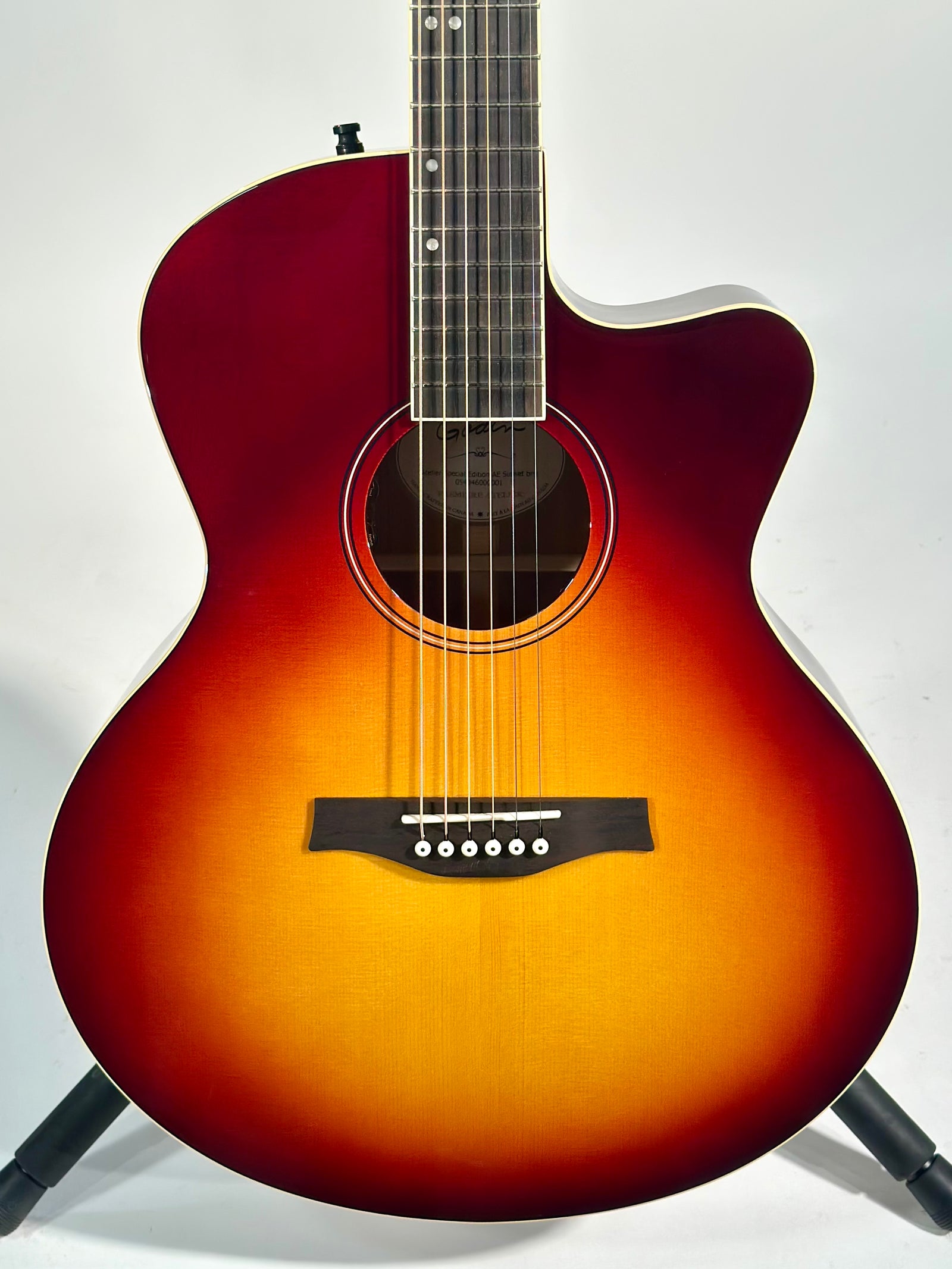 Godin Atelier Special Edition AE, Sunset Burst