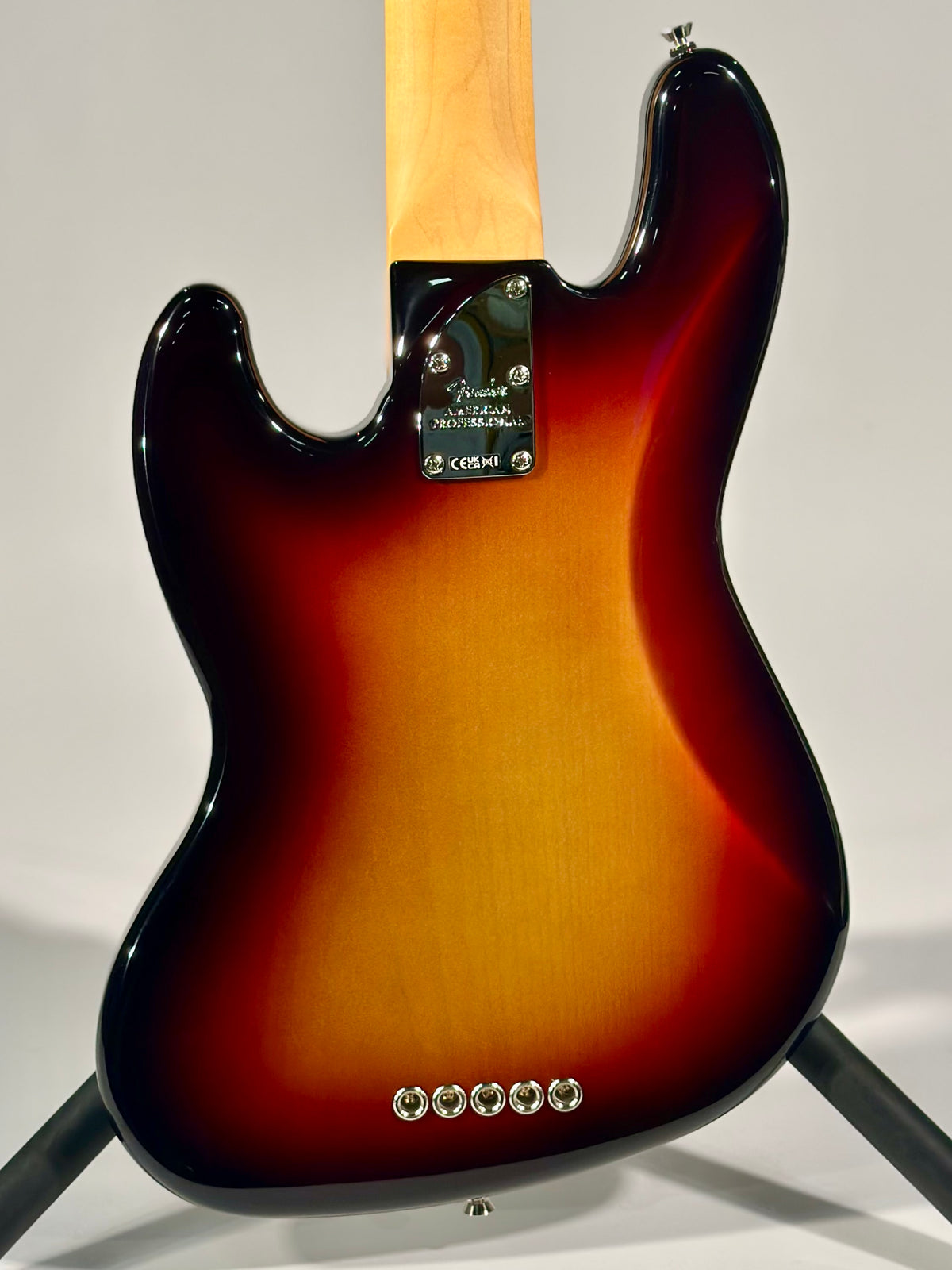 Fender American Professional Jazz Bass V, 3-Color Sunburst