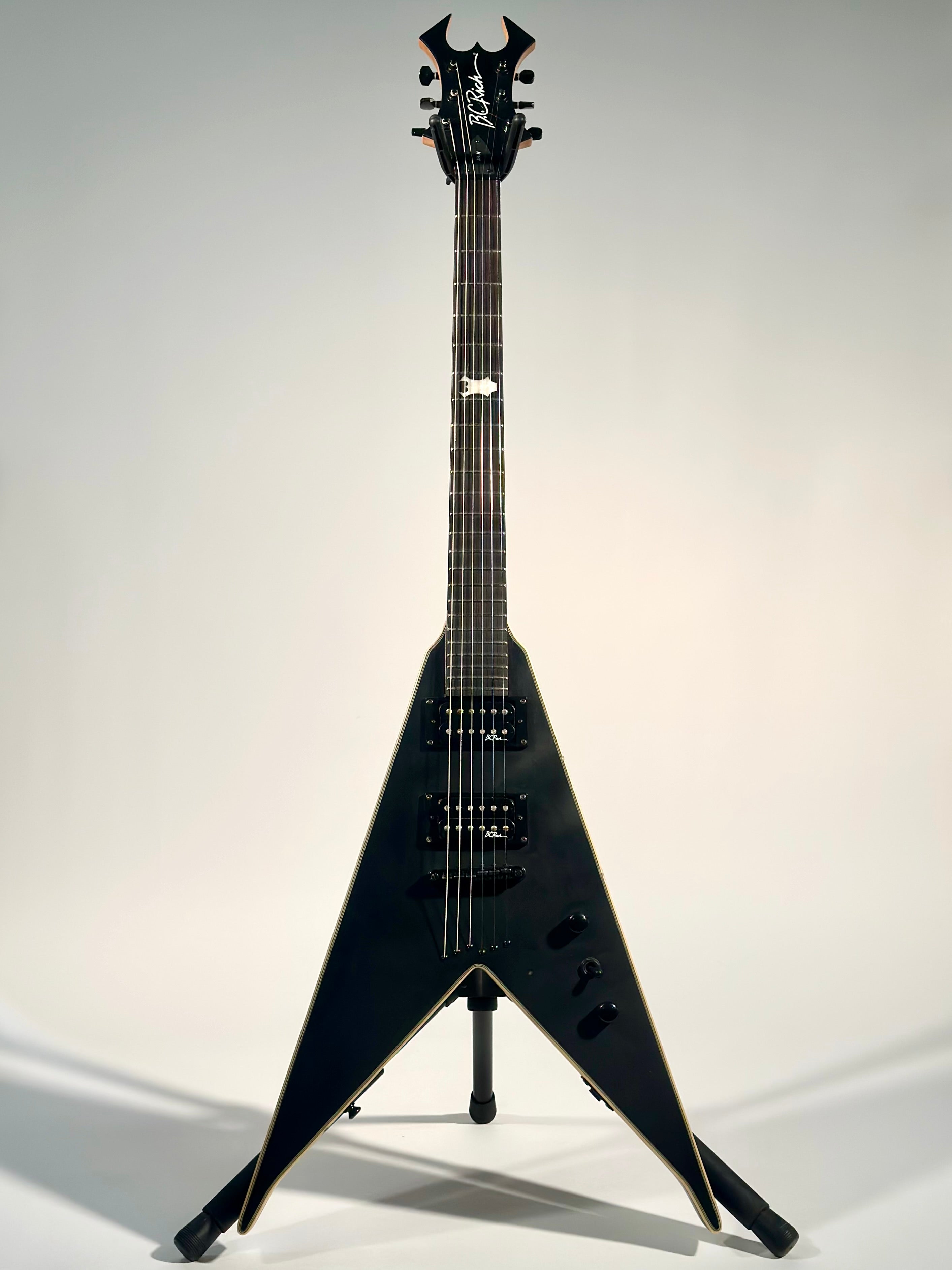 B.C. Rich Jr. V IT Invisibolt, Satin Shadow (Trade In)