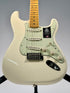 Fender Limited Edition Pro Classic Silent Stratocaster, Olympic White